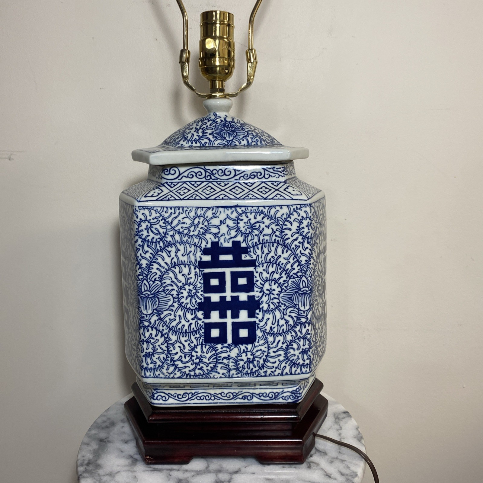 Vtg Chinese Porcelain GINGER JAR LAMP Blue & White Double Happiness Lotus Tea