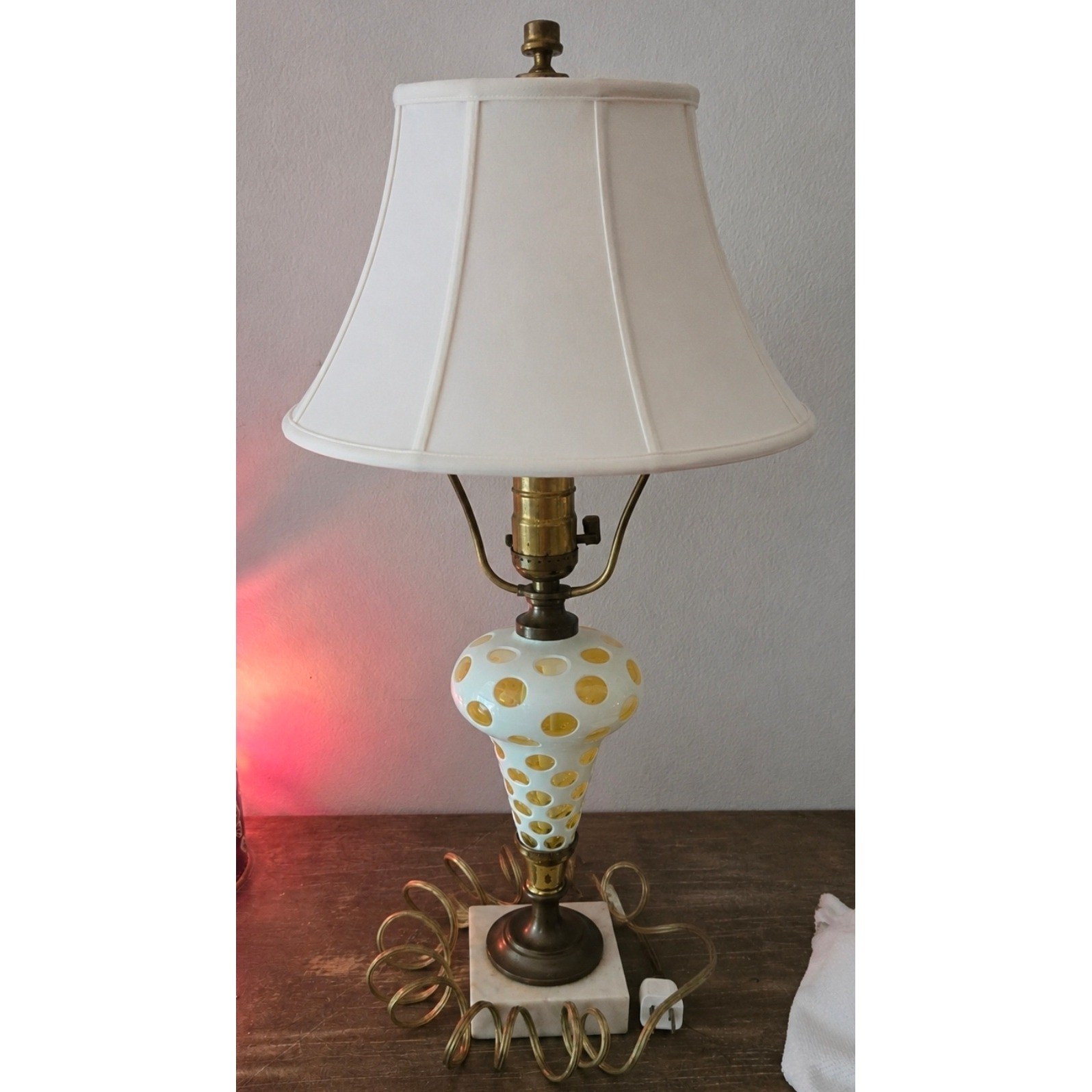 Vintage Fenton Honeysuckle Coin Dot Opalescent Glass Lamp Marble Base No Shade Vintage Fenton Honeysuckle Coin Dot Opalescent Glass Lamp Marble Base No Shade