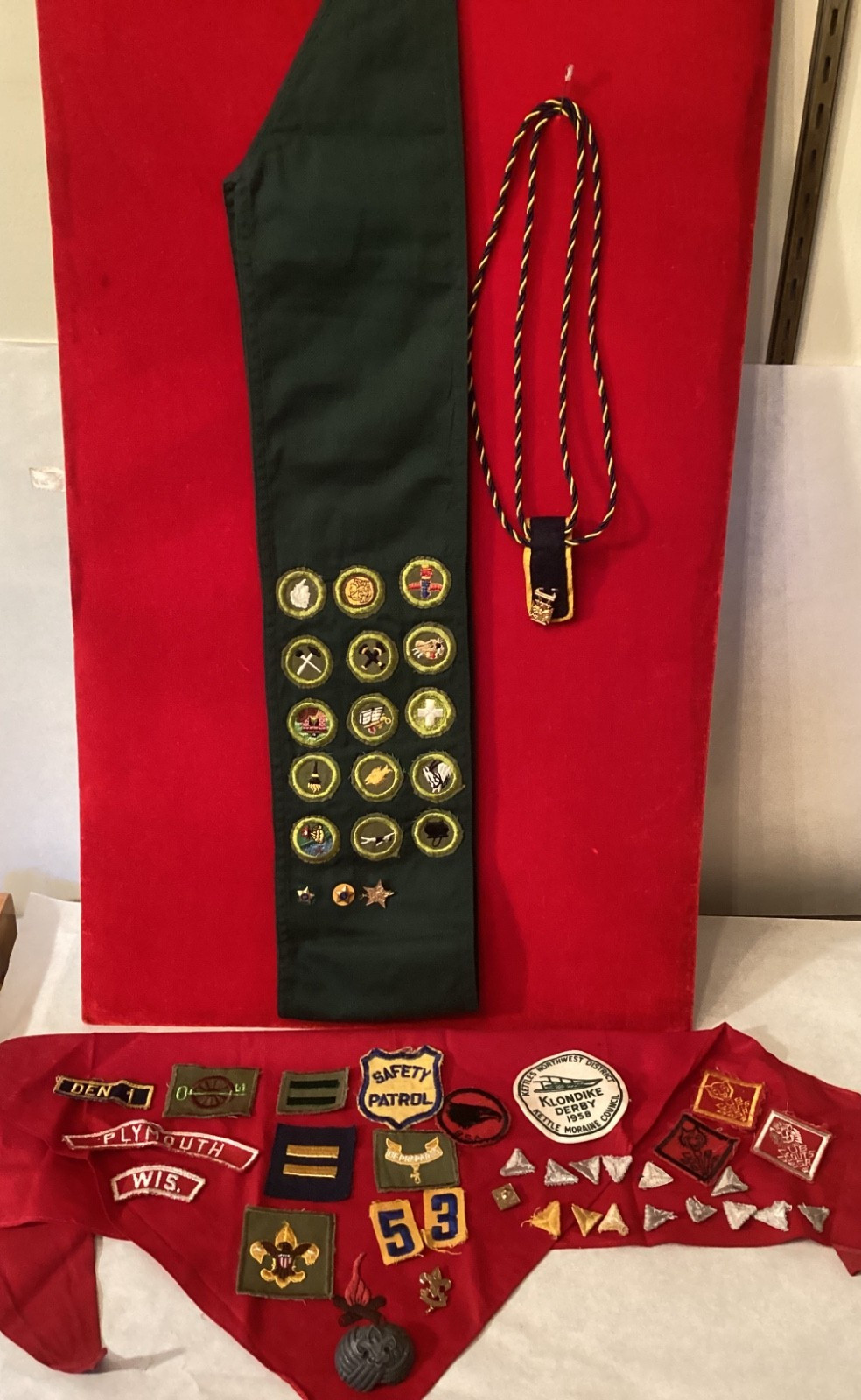 Vintage Eagle Boy Scout Merit Badge Sash + Rank Patches/Pins/Kerchief 1950\'s