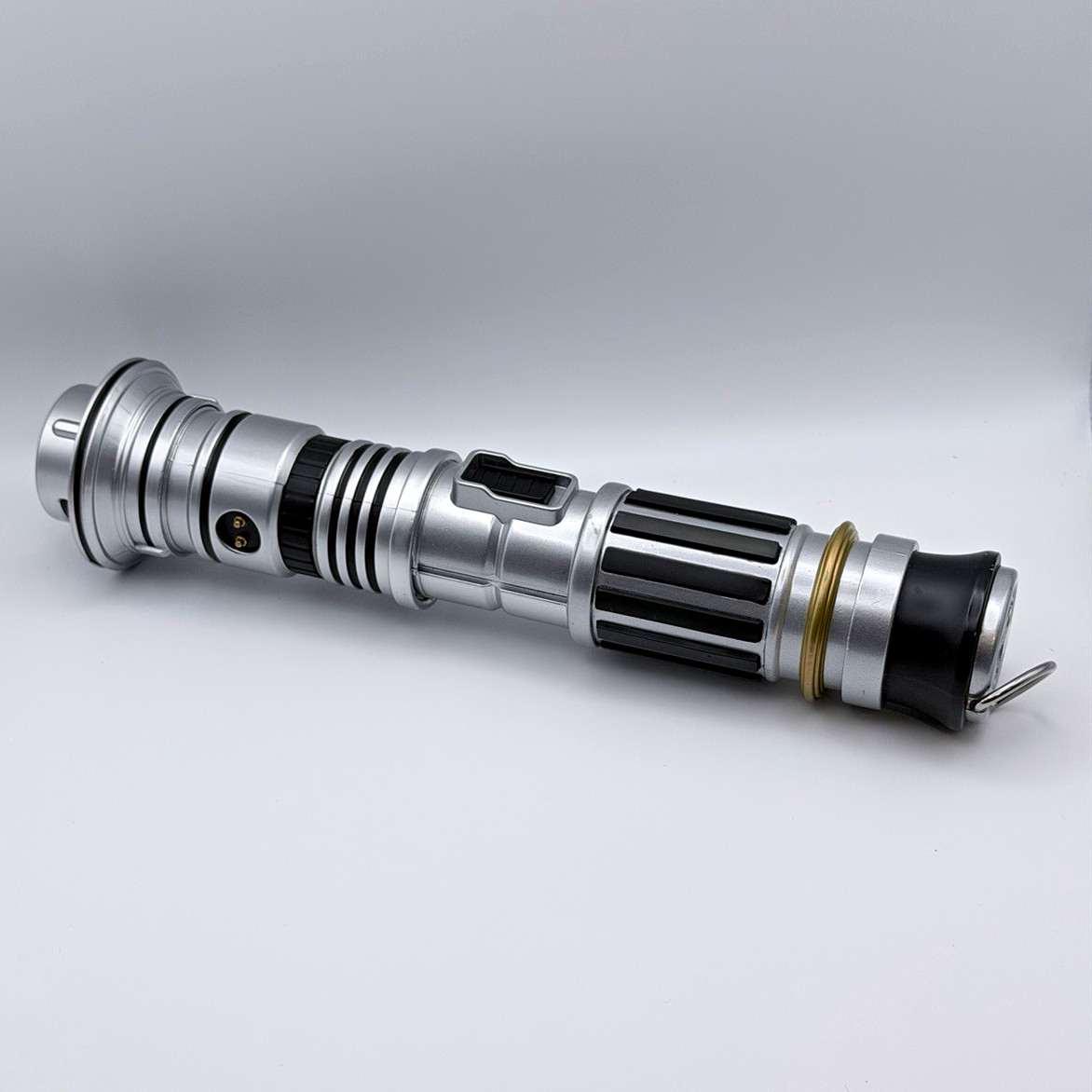 Disney Galaxy’s Edge Savi’s Workshop Peace and Justice V1 Star Wars Lightsaber