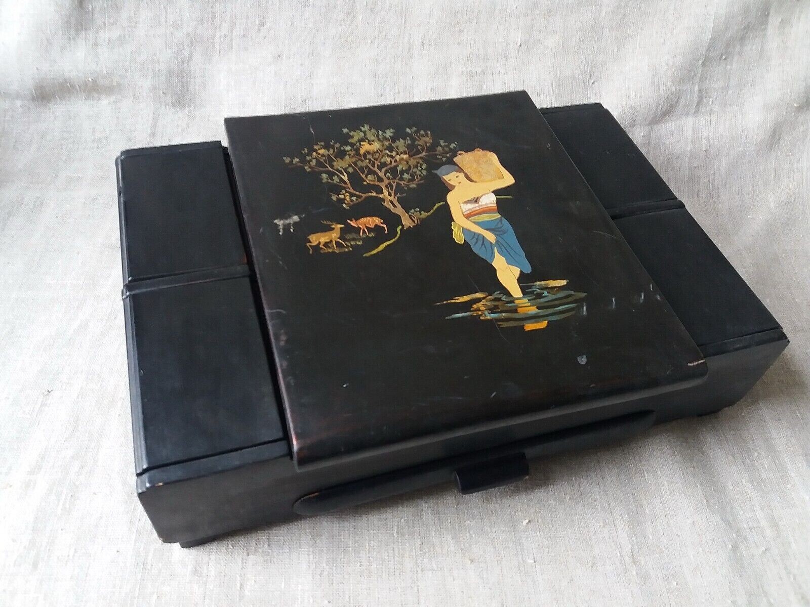 Unique Beautiful Antique Vietnam Jewelry Box Handmade Mother of Pearl Inlay