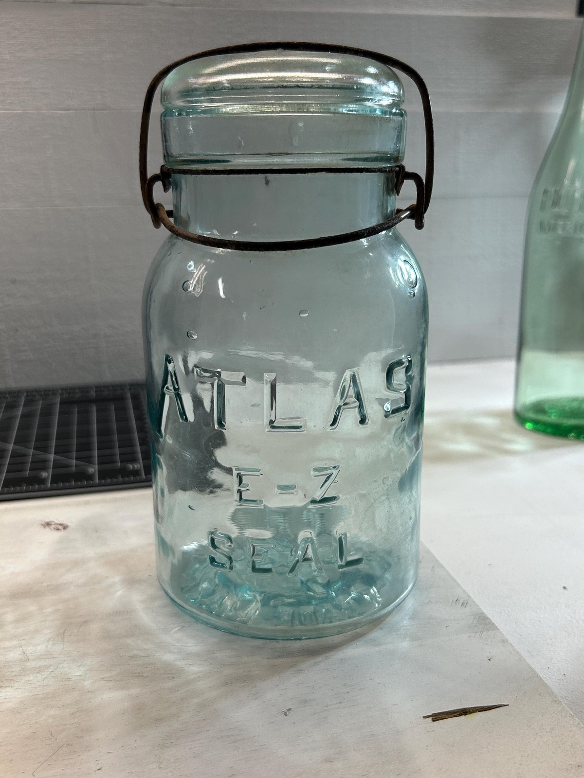 Antique Atlas E-Z Seal Quart Fruit Jar Cornflower Blue Glass Lid Wire Bail RB110