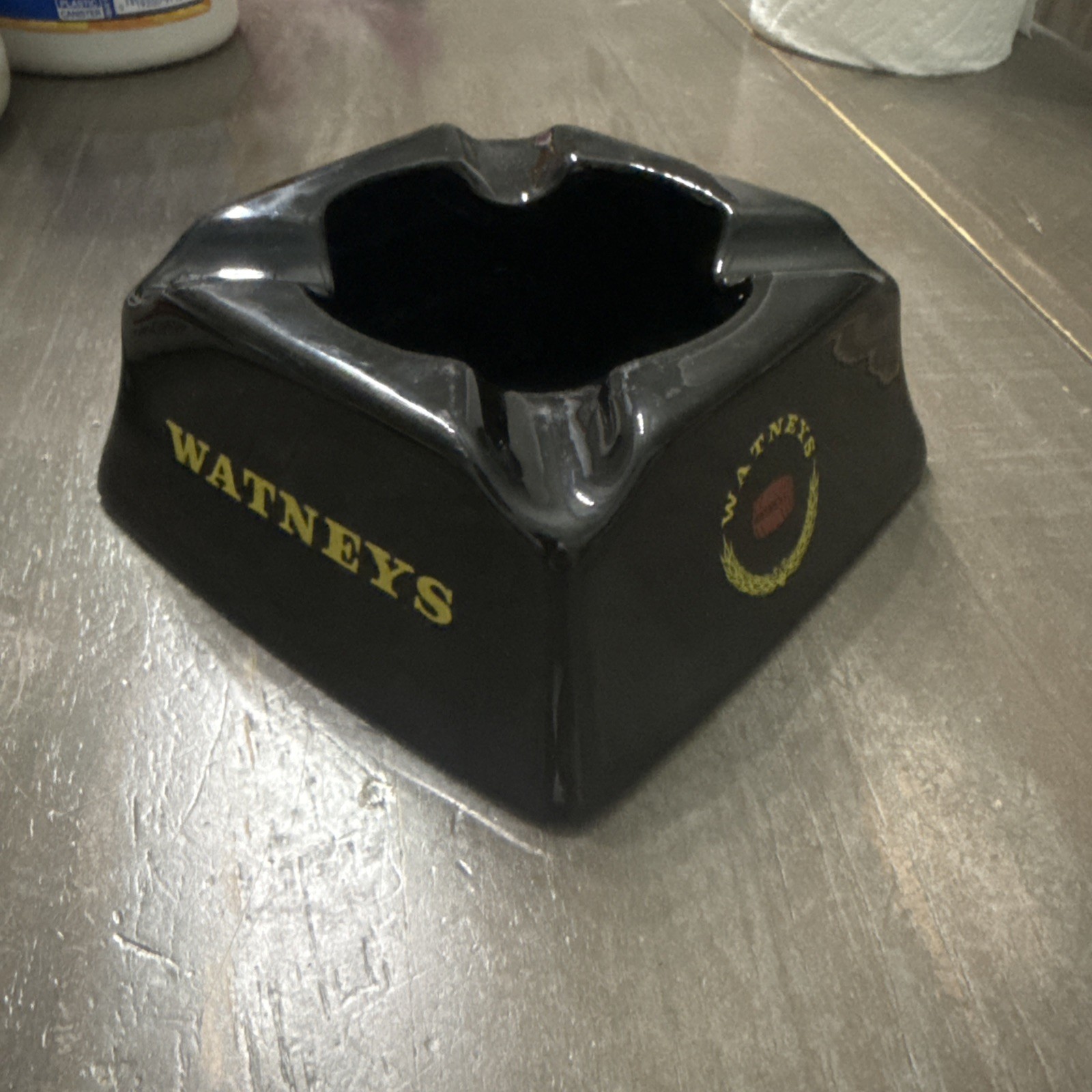 Vintage Watney’s  Ashtray Wade England Black & Gold Ceramic 