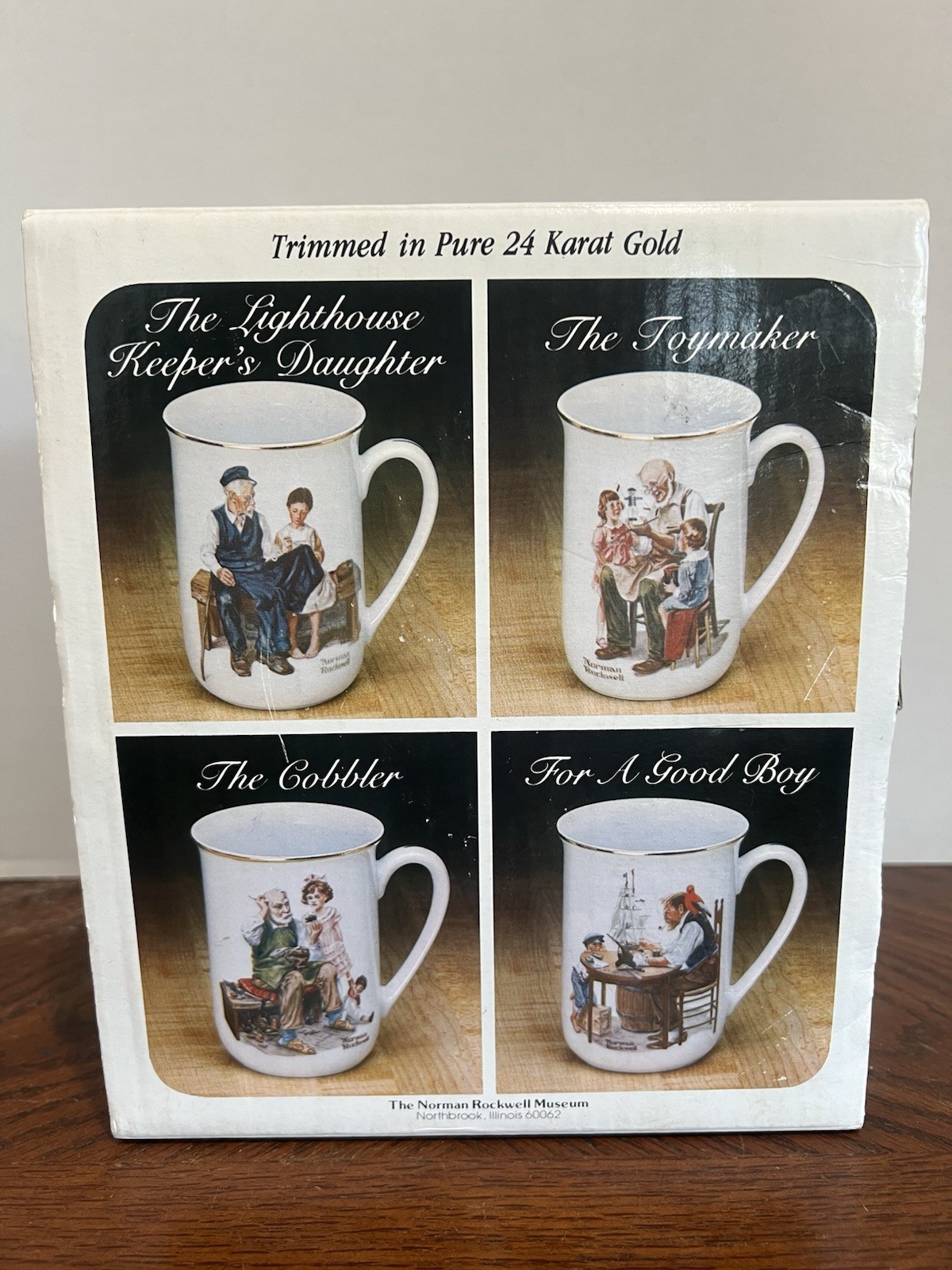 Vintage 1982 Norman Rockwell Museum Mug Set of 4 w/Box 24K Gold Trim Porcelain.