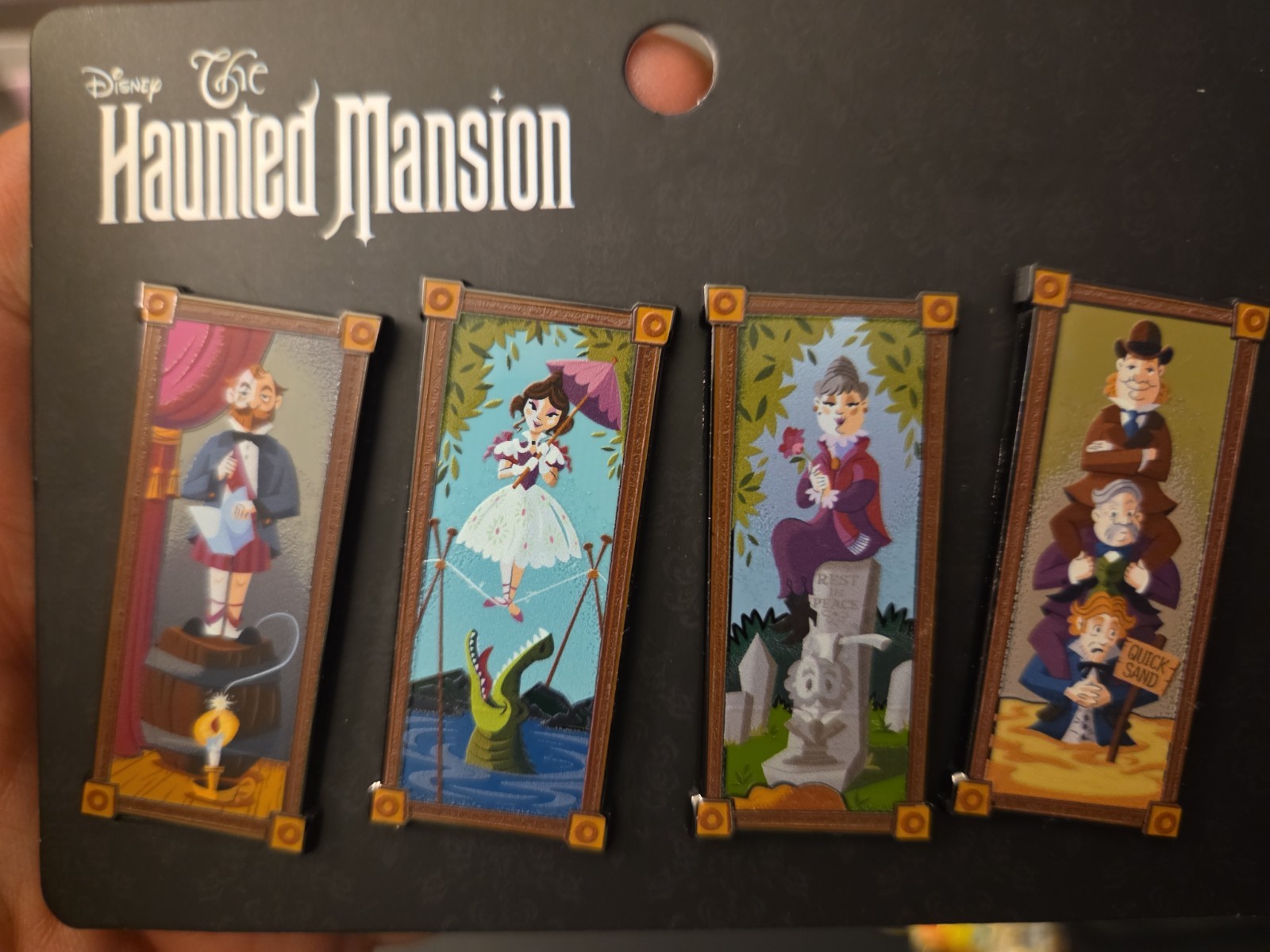 NEW Disney Haunted Mansion Stretching Room Portraits Enamel Pin Set EXCLUSIVE