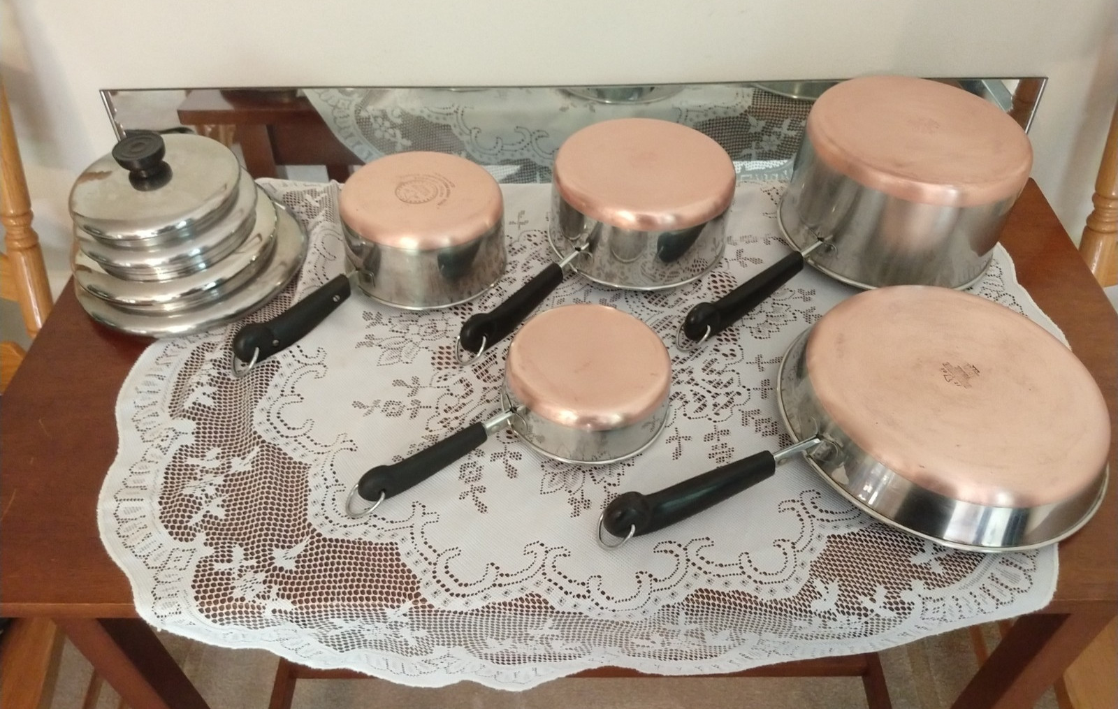 Vtg 1801 Revere Ware 9pcs Copper Bottom Pots 3/4qt, 1.5qt,2qt, 4qt, 10in skillet Vtg 1801 Revere Ware 9pcs Copper Bottom Pots 3/4qt, 1.5qt,2qt, 4qt, 10in skillet