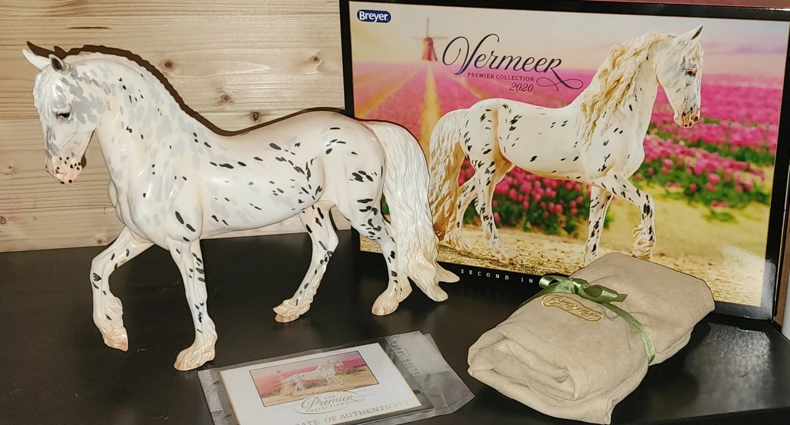 NEW Breyer 2020 Premier Club Vermeer Friesian Sport horse w/ Box, Bag, & COA NEW Breyer 2020 Premier Club Vermeer Friesian Sport horse w/ Box, Bag, & COA