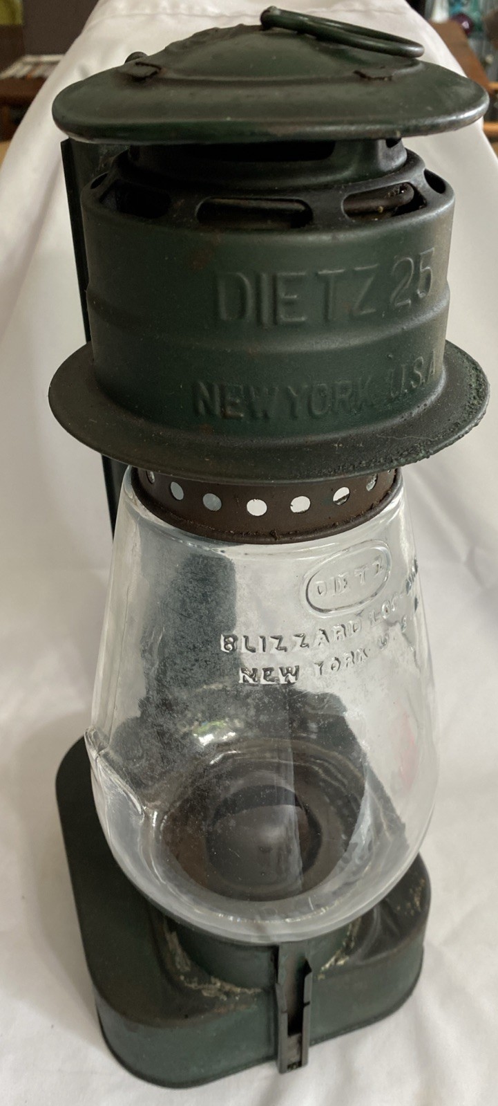 Dietz No.25 Wall Lamp Railroad Depot Side Lamp Lantern Blizzard Loc-Nob Globe Dietz No.25 Wall Lamp Railroad Depot Side Lamp Lantern Blizzard Loc-Nob Globe