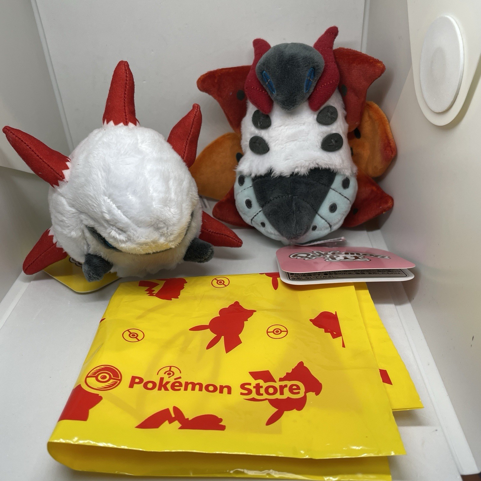 Volcarona Larvesta Pokemon fit Plush Sitting Cuties Evolution Pair Set JP