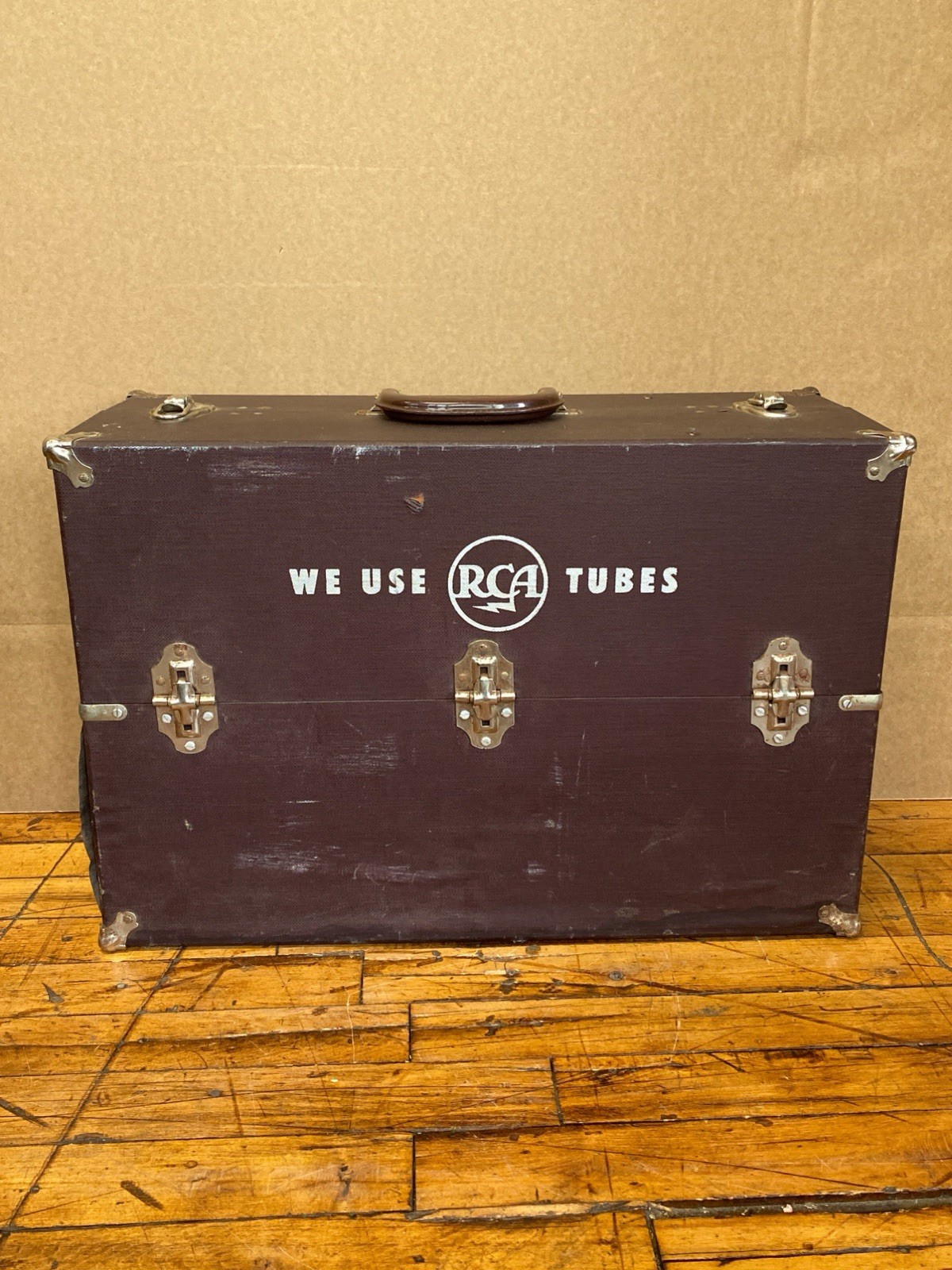 Vintage RCA We Use RCA Tubes Vacuum Tube Caddy Radio TV Repairman Case Empty