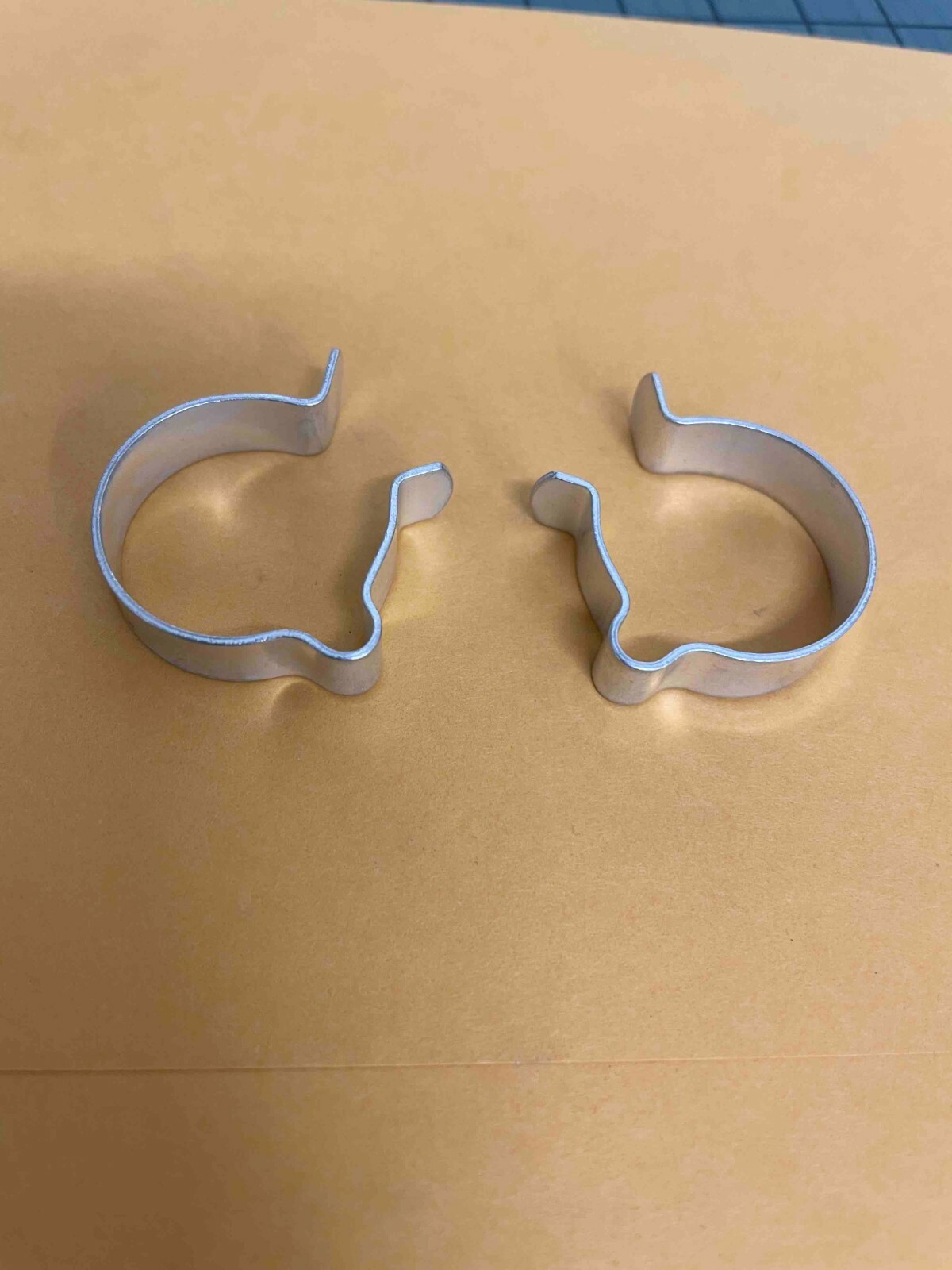 2 Schwinn Approved Fastback Stingray & Krate Bicycle Brake & Shifter Cable Clamp 2 Schwinn Approved Fastback Stingray & Krate Bicycle Brake & Shifter Cable Clamp