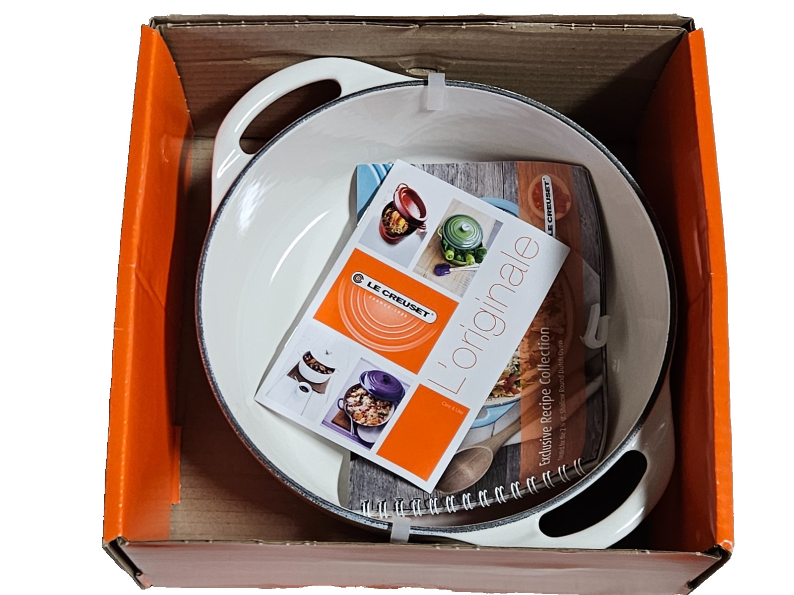 Le Creuset  White Bis Round Cast Iron Cocotte 2.75 Quart New