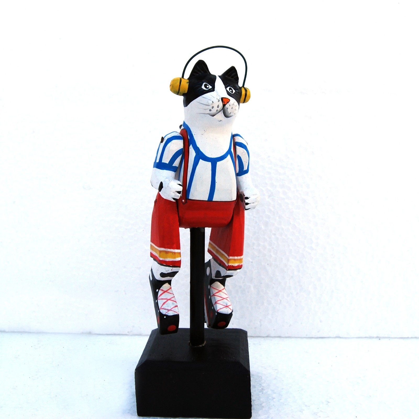 Vtg Handcrafted Wooden Folk Art Jointed Cat Figurine Wearing Roller Skates 7.5 Vtg Handcrafted Wooden Folk Art Jointed Cat Figurine Wearing Roller Skates 7.5