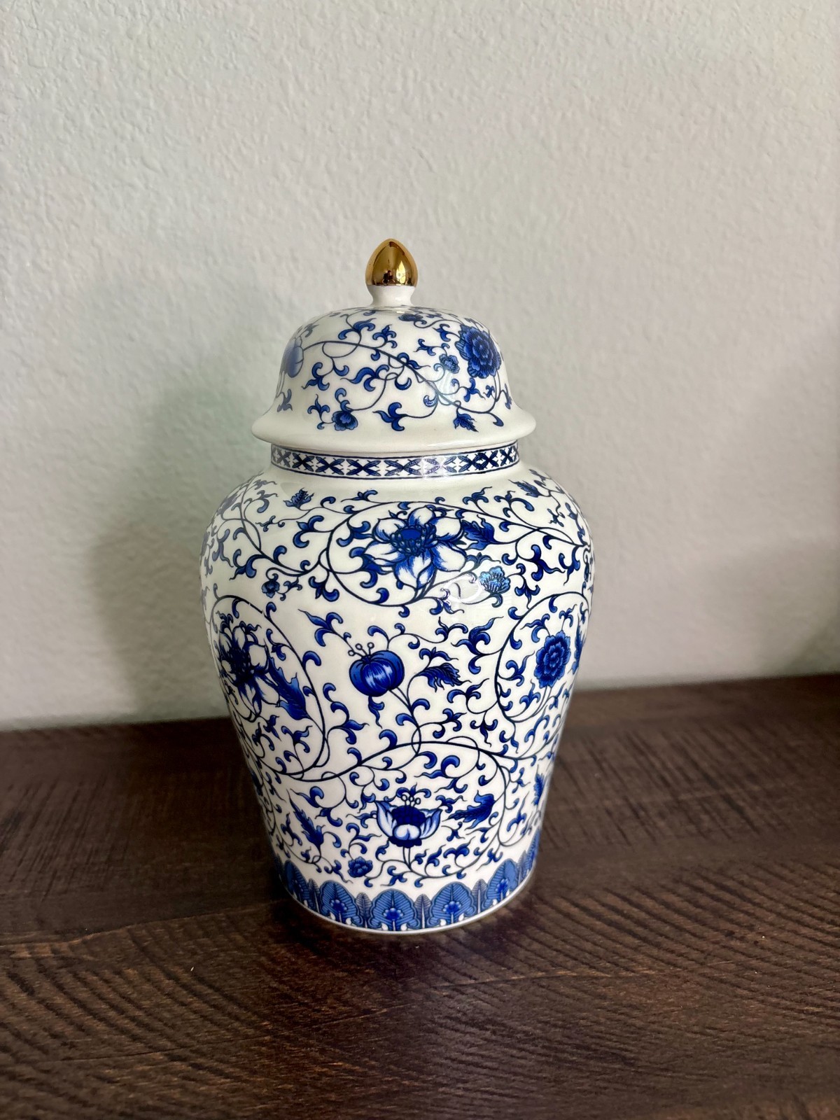 Blue & White Chinoiserie Porcelain Ginger Jar Floral Scroll Gold Finial