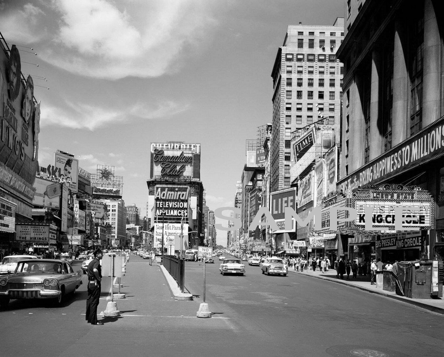 1958 New York TIMES SQUARE Photo (237-T)