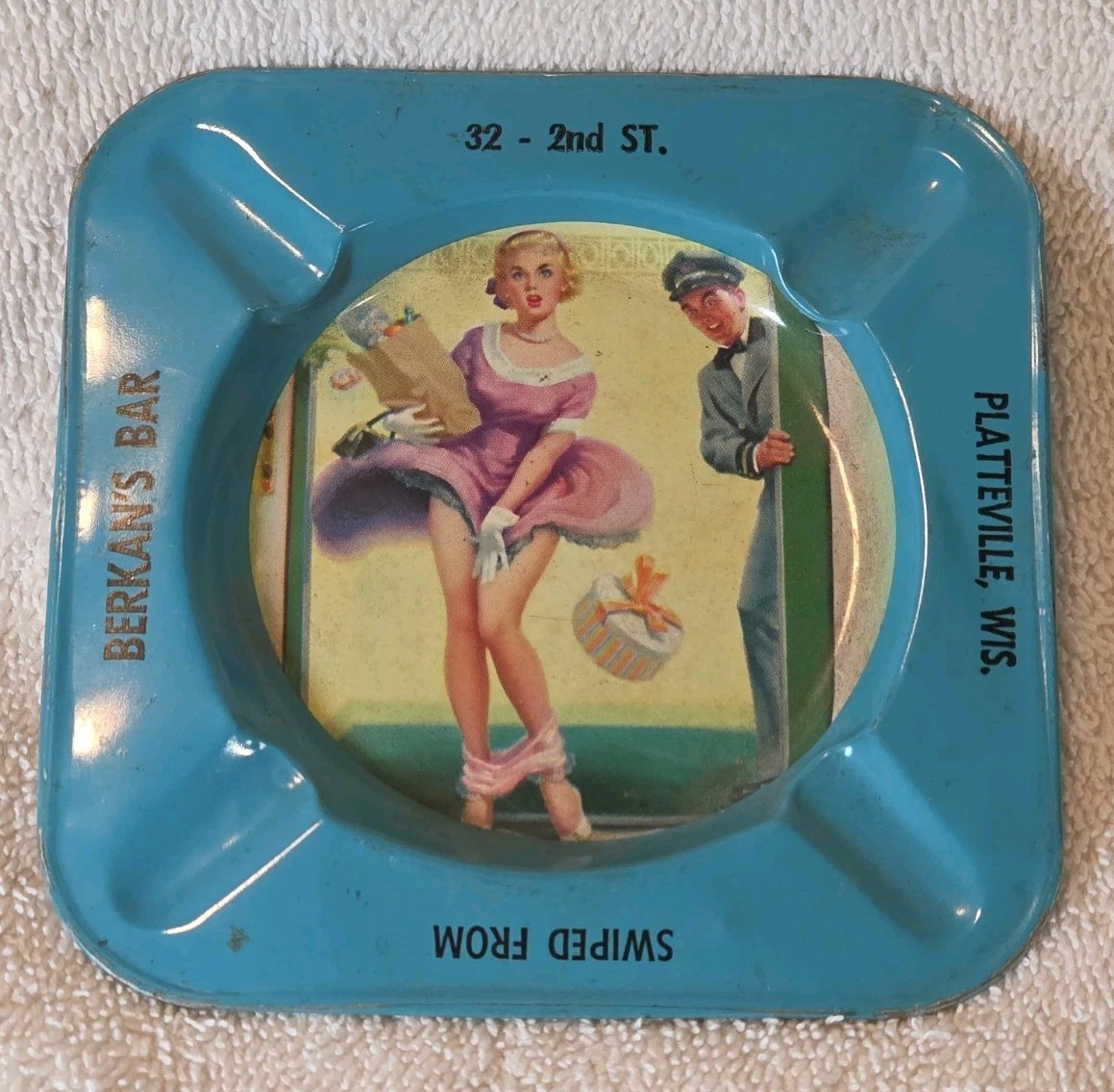 Platteville Wisconsin - 1950s Berkan\'s Bar tin litho risque Pinup art Ashtray