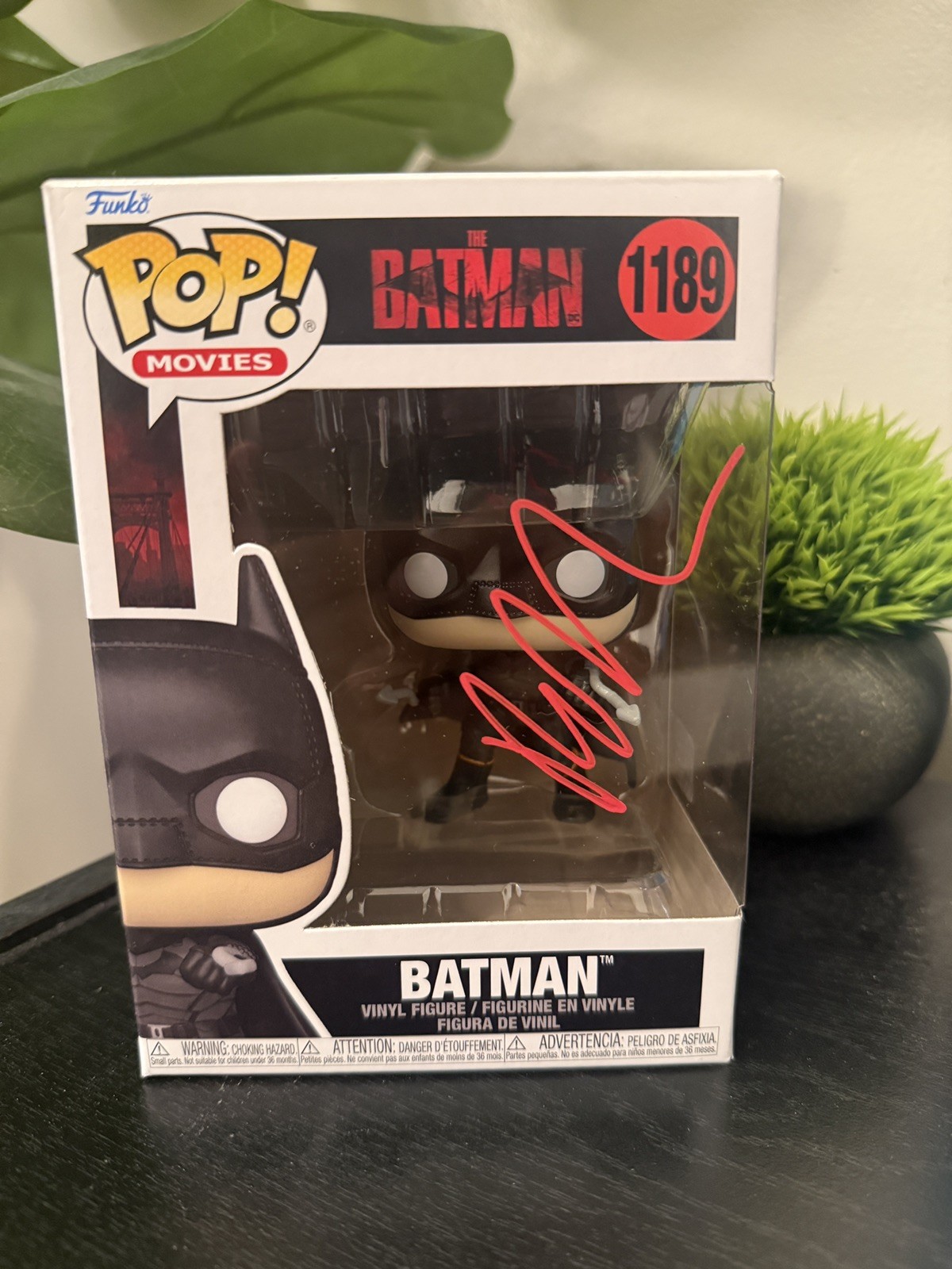 BATMAN FUNKO: Robert Pattinson signed The Batman #1196 Exclusive  Celebrity-COA