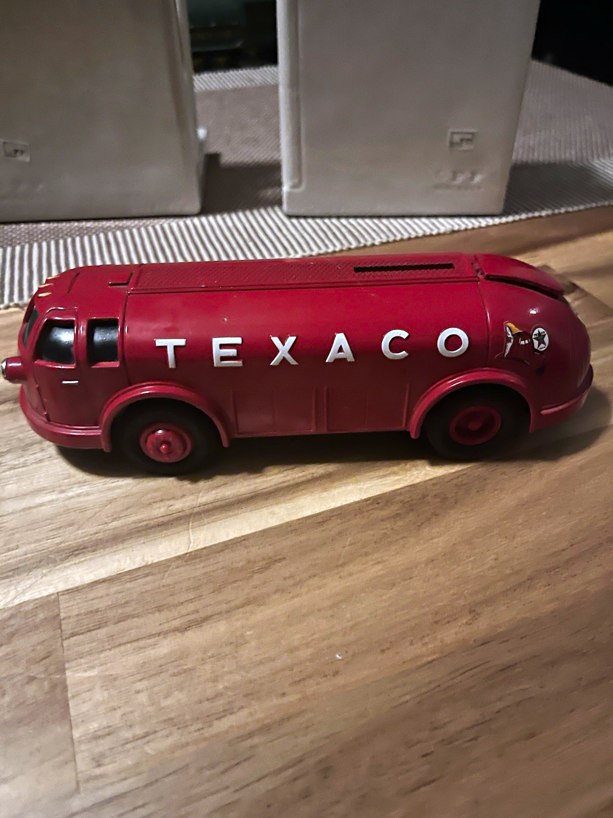 1994 ERTL Texaco 1934 Diamond T Doodle Bug Tanker Diecast Bank B195 w/ Key