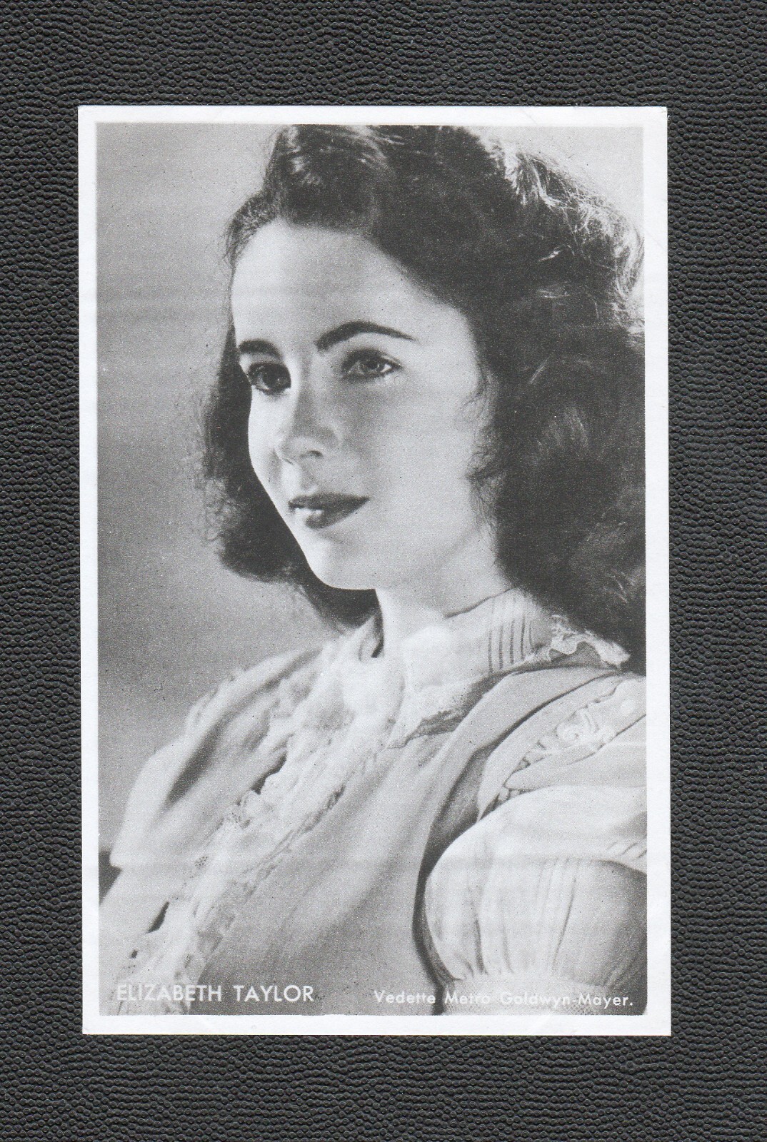 1947 Elizabeth Taylor RC   Movie Star Card Kwatta Film Stars