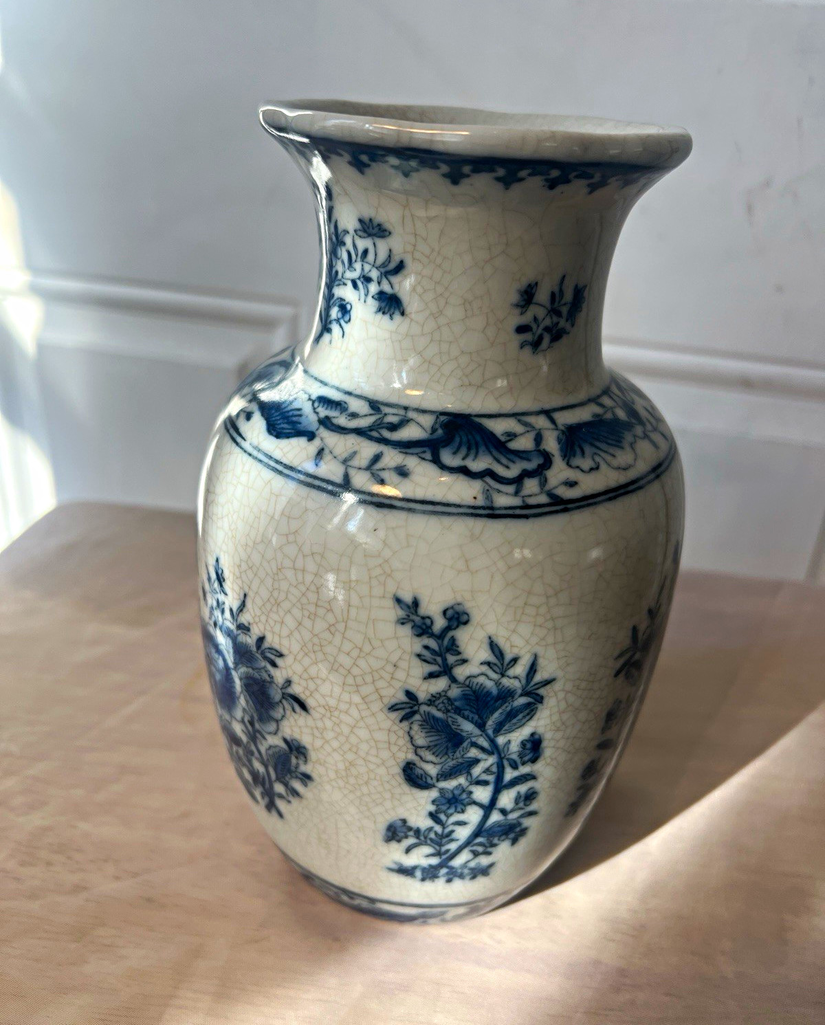 Vintage United Wilson JUWC 1897 Blue & White Crackle Glaze Porcelain Vase 