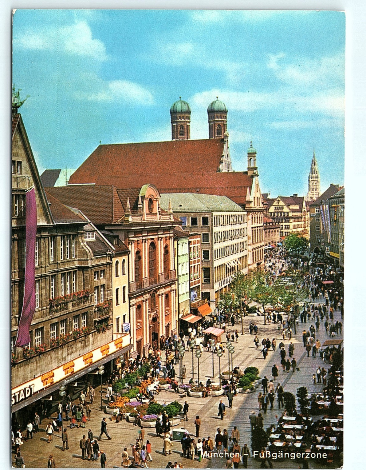 Vintage Postcard Munich Pedestrian Shopping Street Germany Unposted