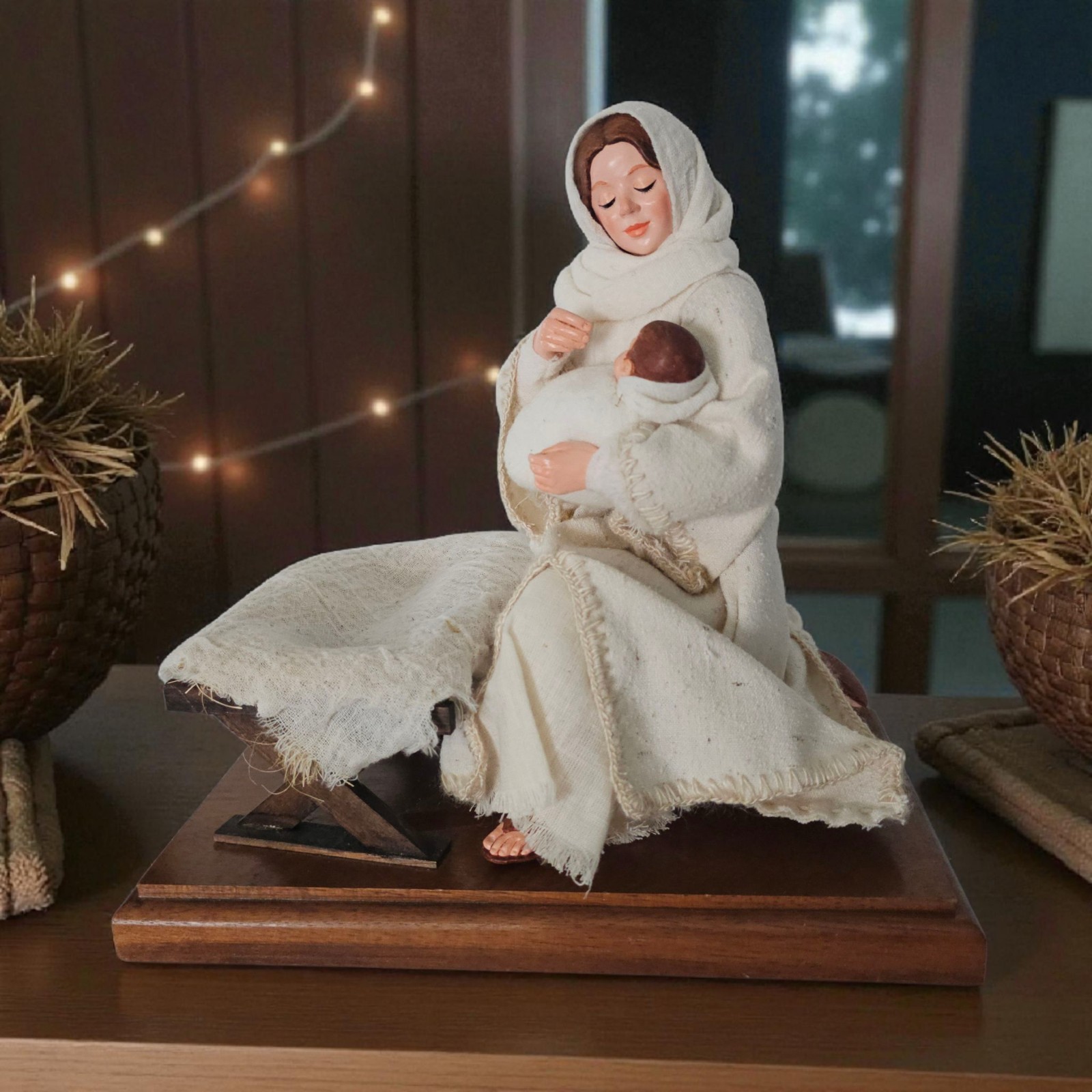 Simpich Character Dolls Mary with Baby Jesus Christmas Nativity Figurine 