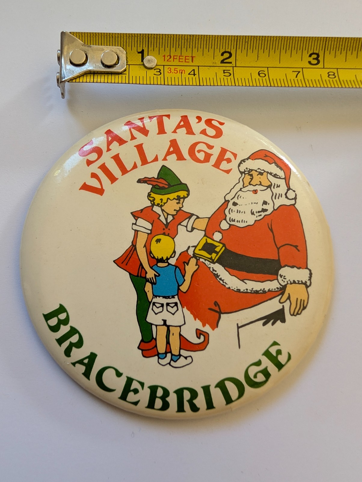 Vintage Pin Pinback Button Santa\'s Village Bracebridge Retro Santa Clause Canada