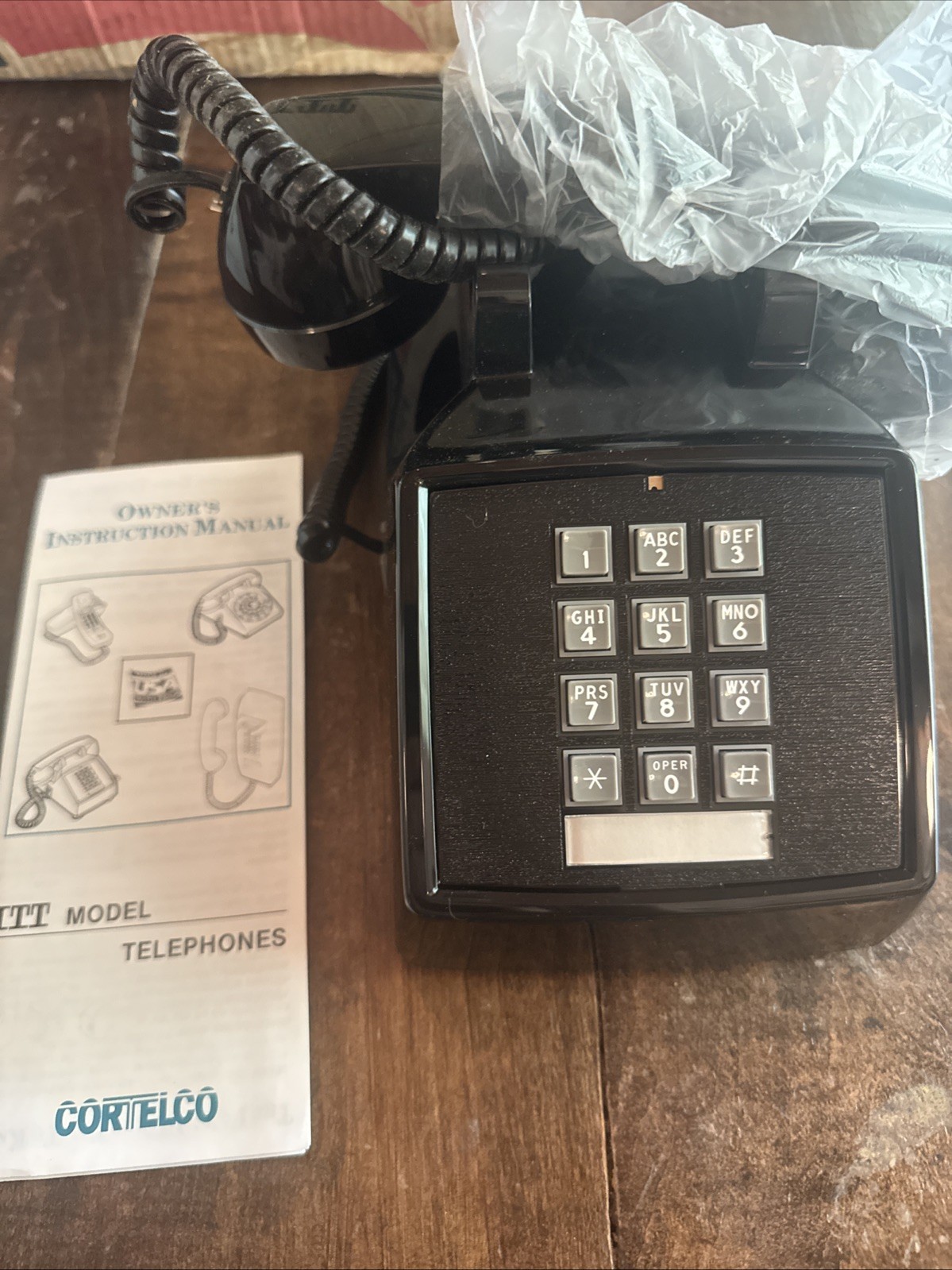 ITT Cortelco Vintage Phone Black 25000-MBA-20M 11-94 E New Old Stock Collector