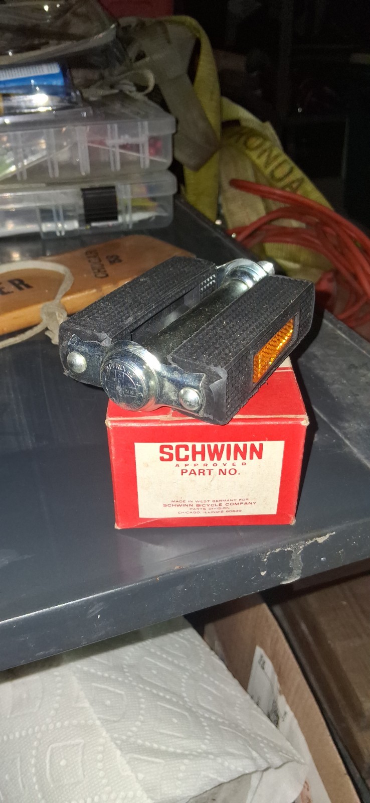 Vintage  nos Schwinn Bicycle Pedal with box