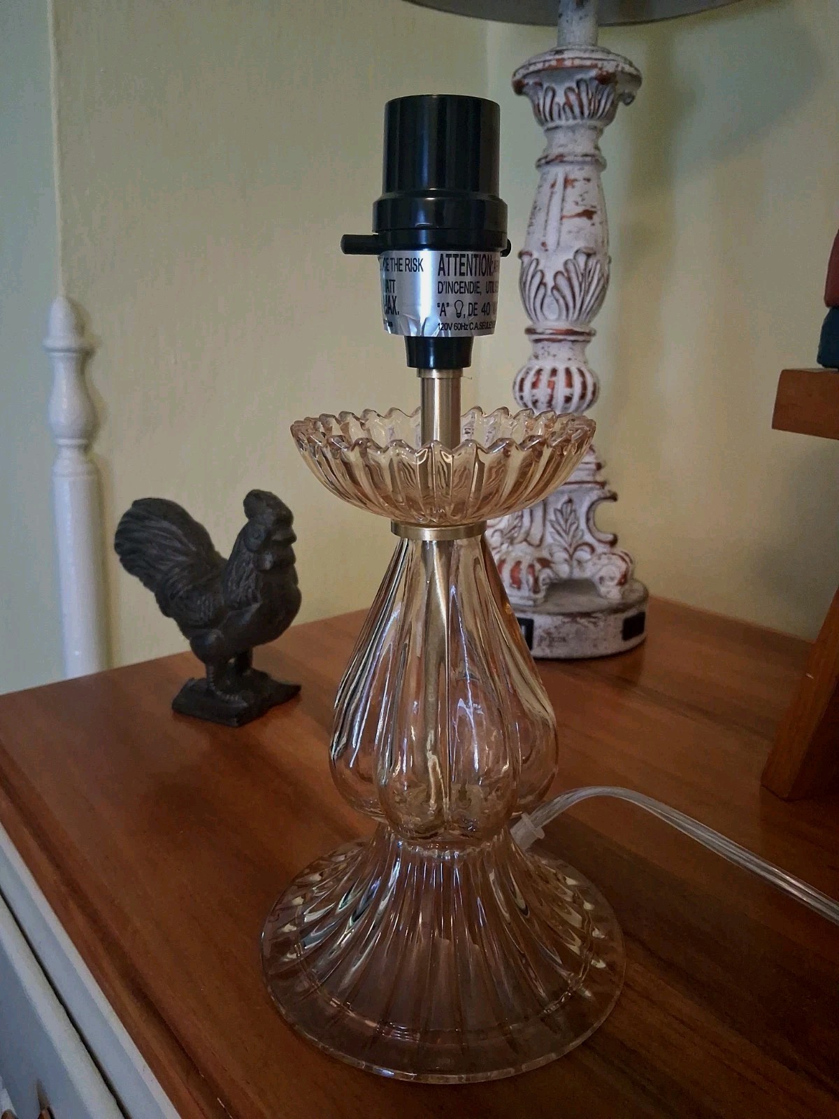 Vintage Murano Style Amber / Peach Glass Table Lamp. Working 10 In. Base Vintage Murano Style Amber / Peach Glass Table Lamp. Working 10 In. Base