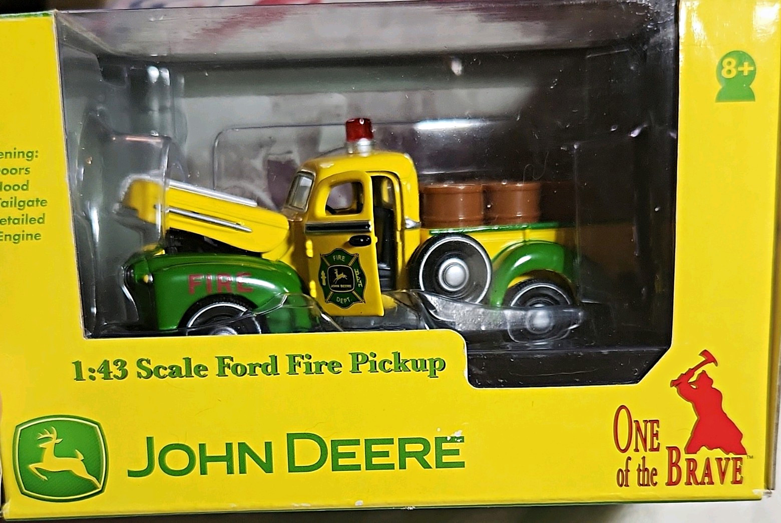 John Deere 1:43 Ford Fire Pickup Diecast 