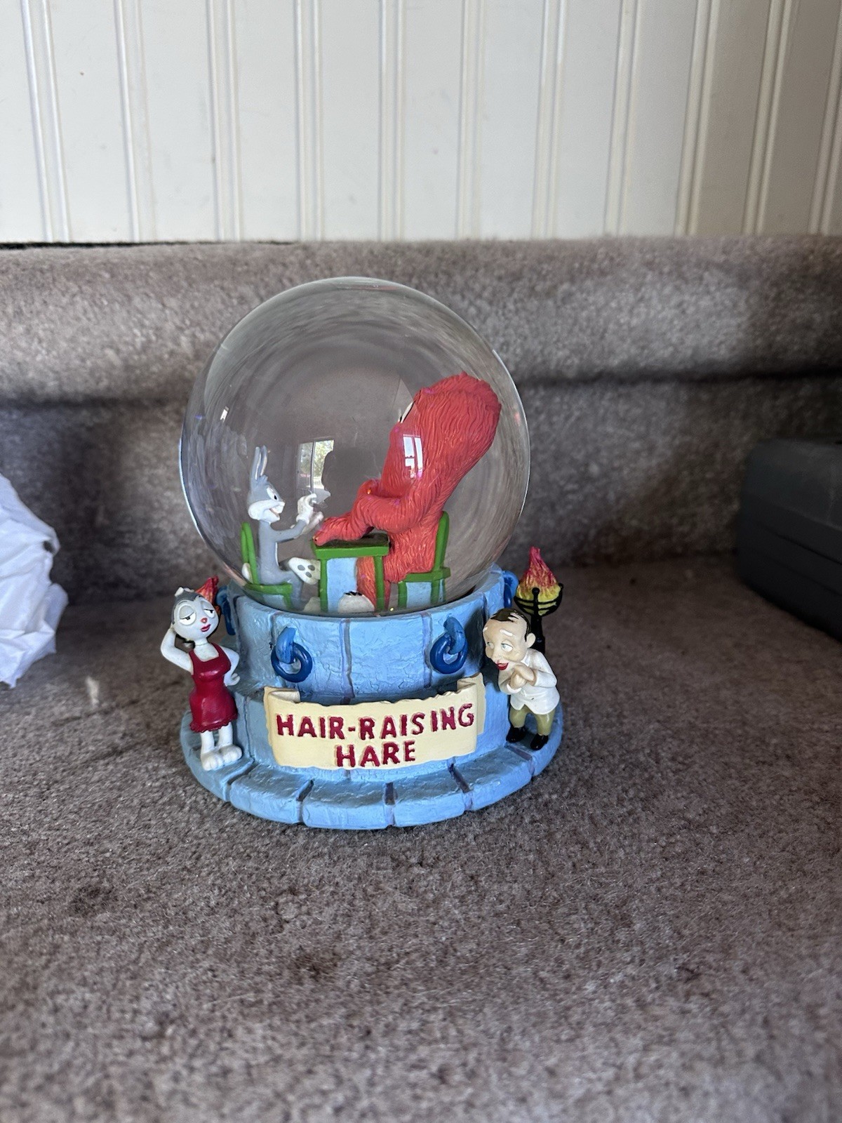 Vintage Warner Bros. Looney Tunes Bugs Bunny & Gossamer Musical Snow Globe 1999