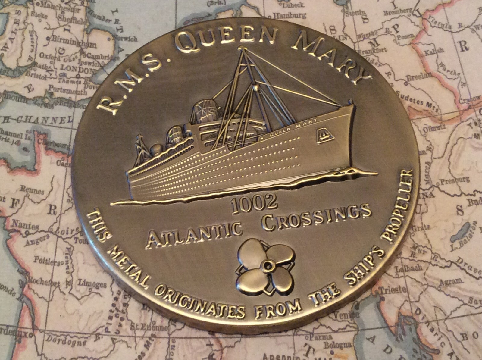 R.M.S Queen Mary Propeller Coaster With Certificate Of Authenticity R.M.S Queen Mary Propeller Coaster With Certificate Of Authenticity