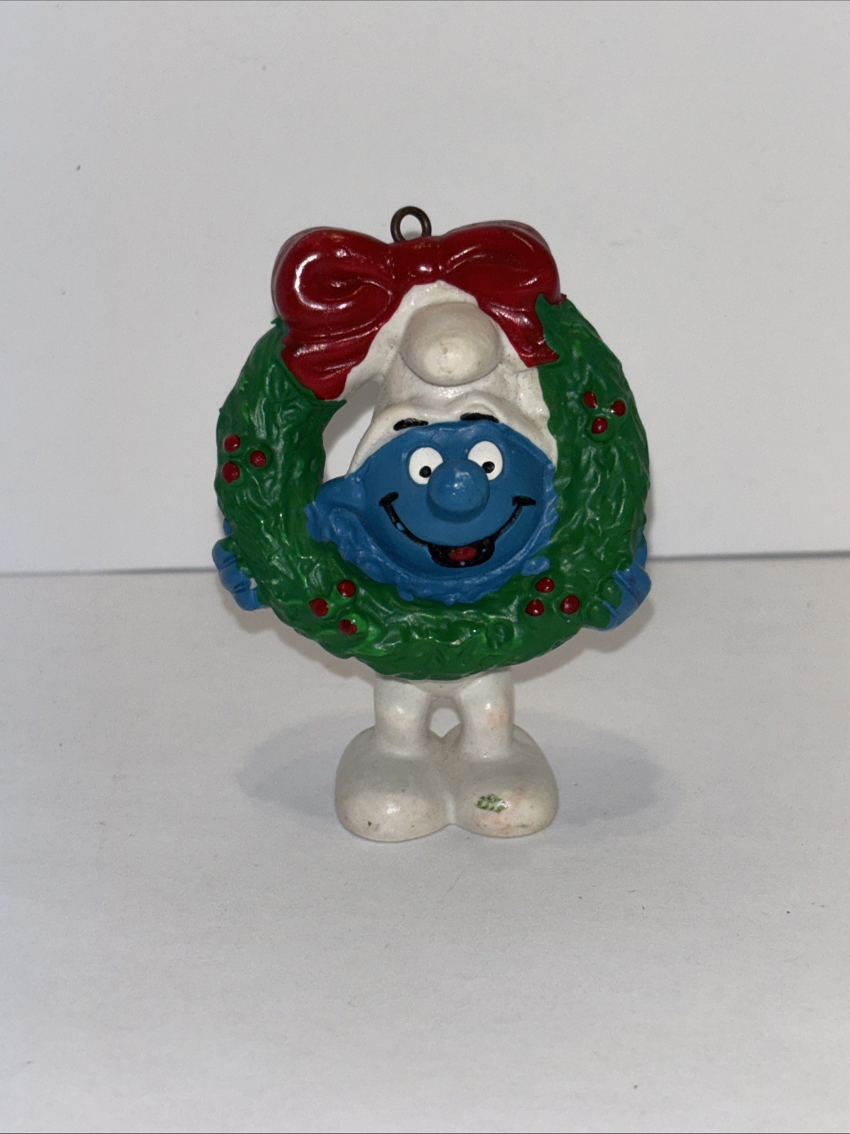 Rare Smurf with Wreath Vintage Christmas Ornament 1981 Peyo Schleigh Portugal