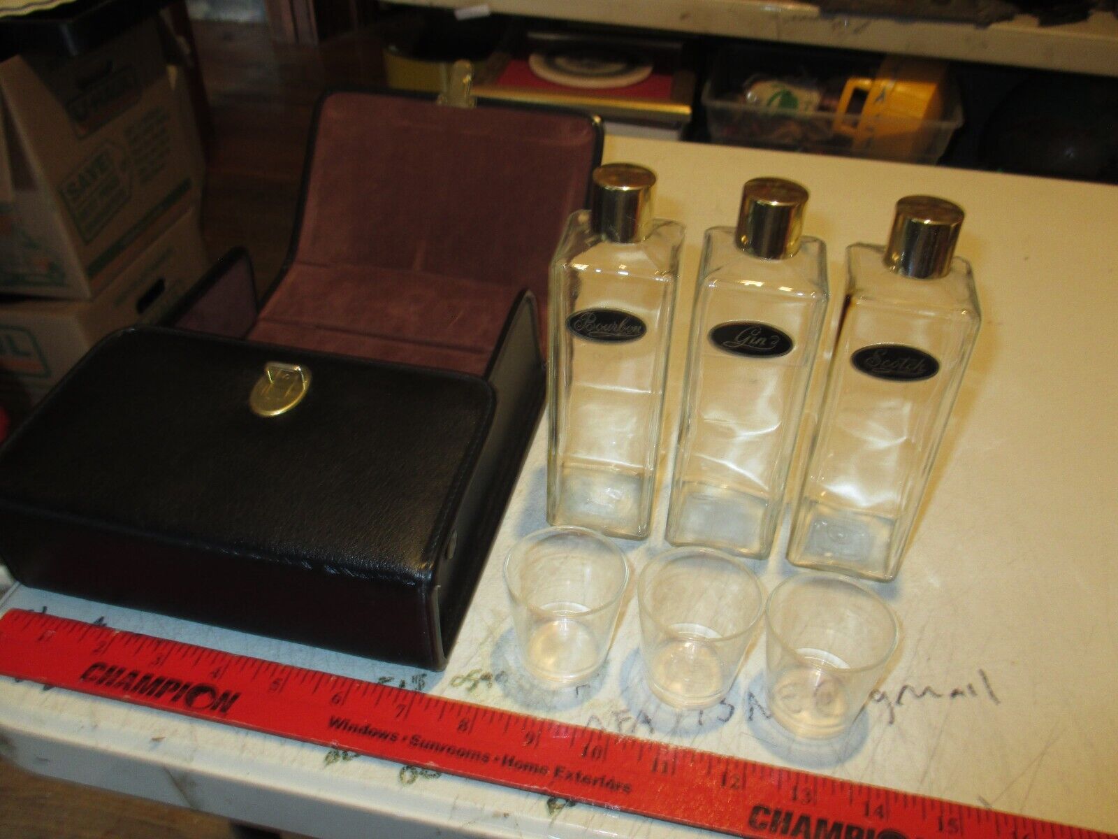 Vintage Travel Liquor Set With Scotch Gin Bourbon Decanter\'s, Black Leather Case