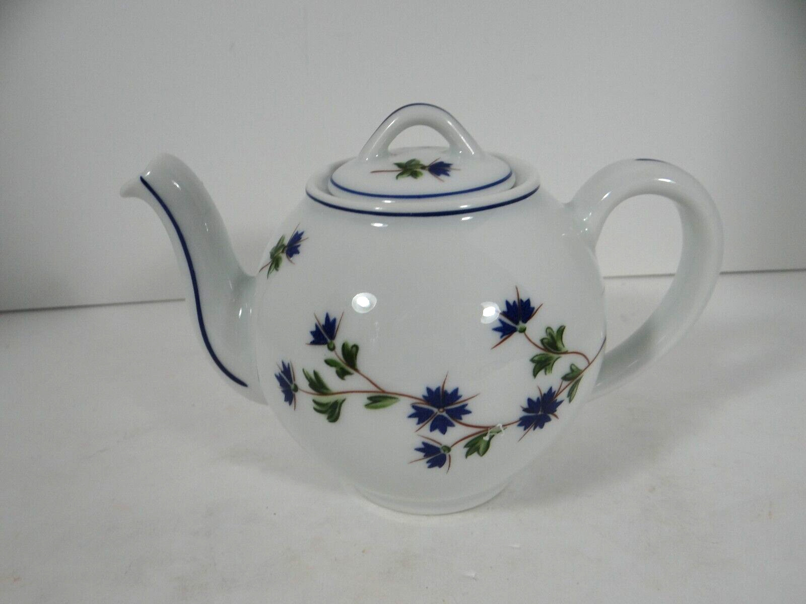 Pillivuyt France Teapot Blue Flowers 2 1/2 Cups P843