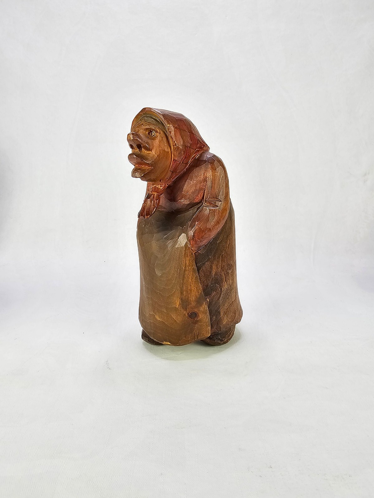 Wooden table  figure - Norwegian  - Design sculpture - Collectors item - Center