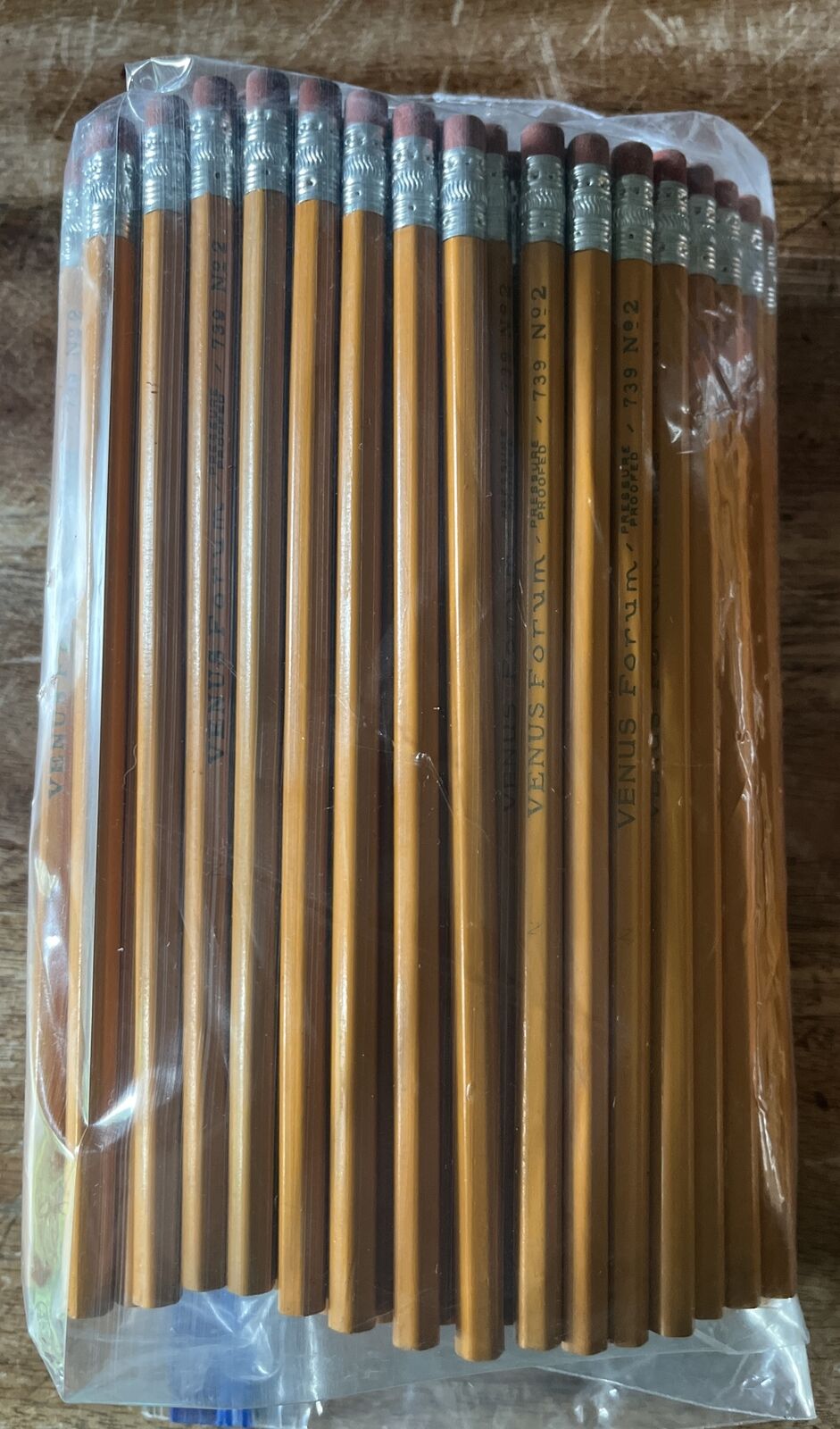 Vintage Venus Forum Pencil Lot Of 120 No2 Pressure Proofed #739 New Old Stock