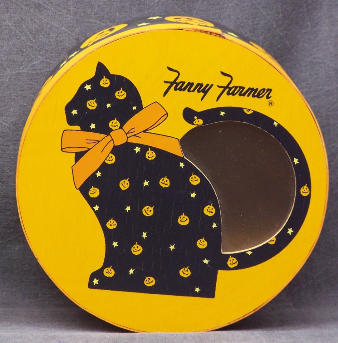 Vintage Fanny Farmer Halloween Round Wooden Box Black Cat with Jack O' Lanterns