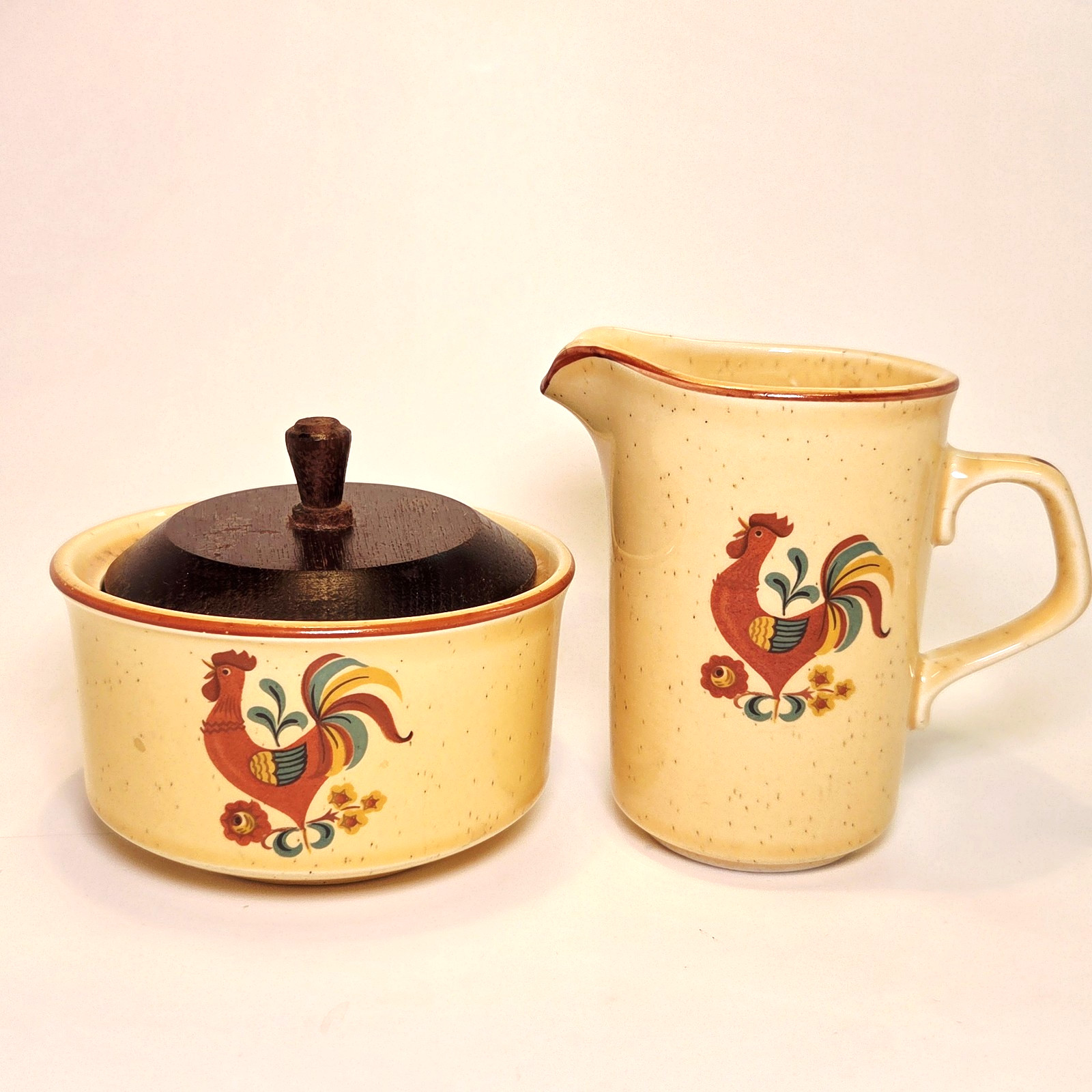 Vintage TST Taylor Smith Taylor Rooster Reveille Red Trim Sugar Creamer TS&T