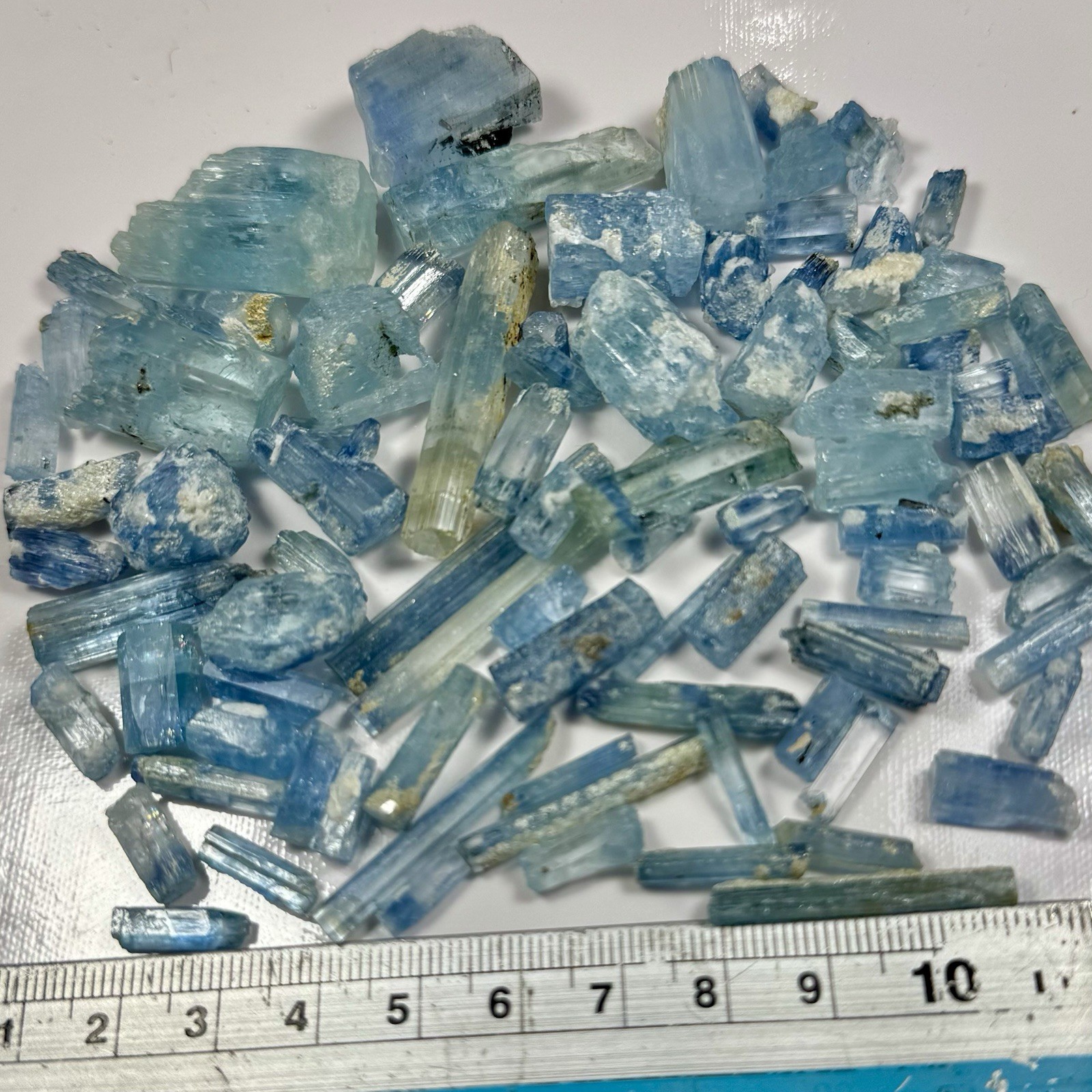 105Gm-Natural Deep Blue Color Aquamarine Crystals From Haramosh Skardu Pakistan