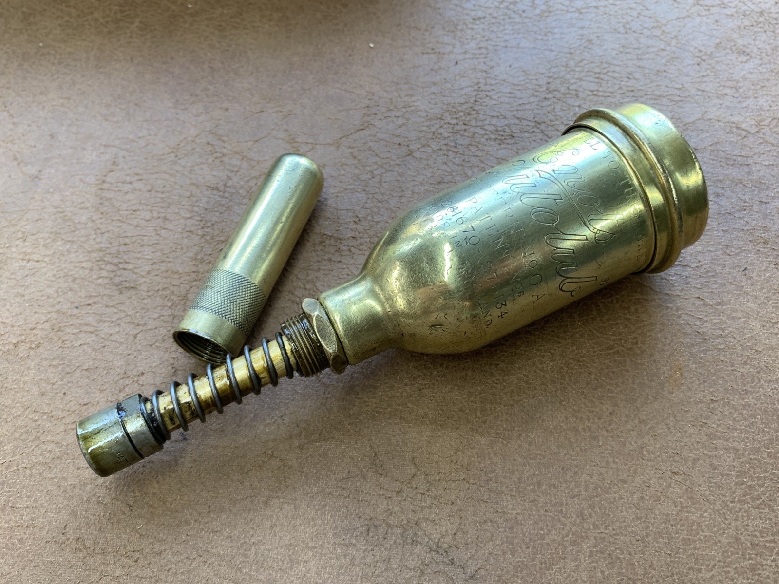 RARE VINTAGE ENOTS OA AUTOLUB BRASS GREASE GUN 