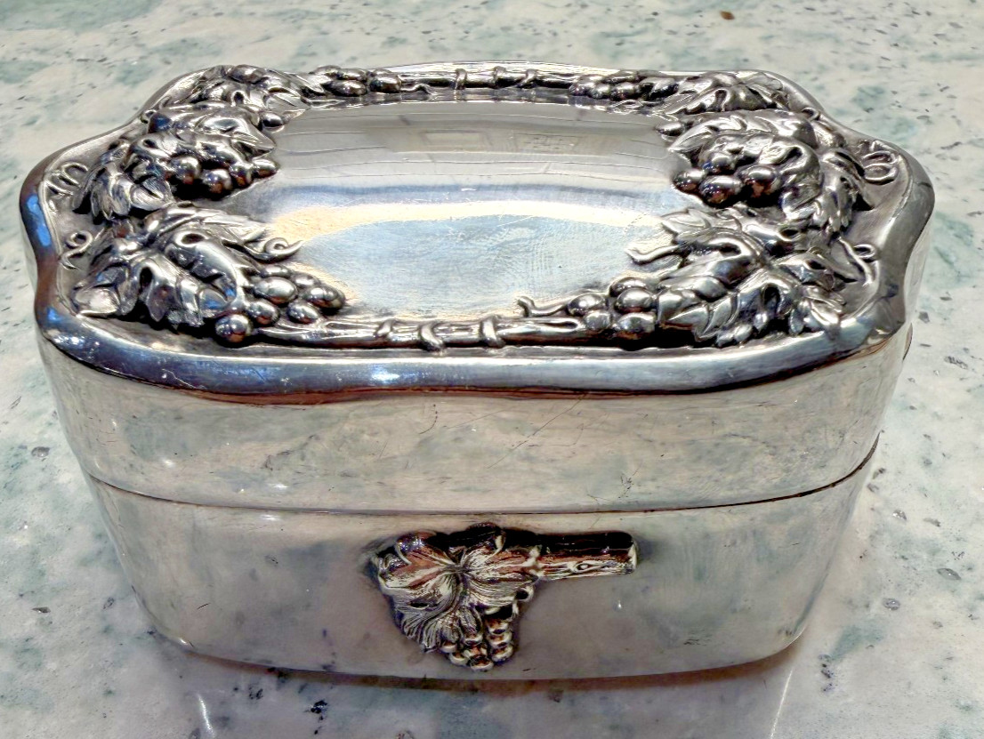 Antique Eureka Silver Co. Quadruple Plate Jewelry Casket Trinket Box Antique Eureka Silver Co. Quadruple Plate Jewelry Casket Trinket Box