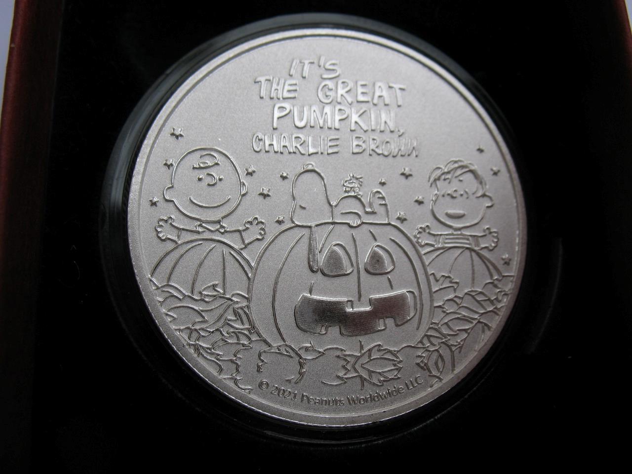 1-OZ.999 SILVER PEANUTS GANG CHARLIE BROWN ,GREAT PUMPKIN SNOOPY, LUCY COIN+GOLD