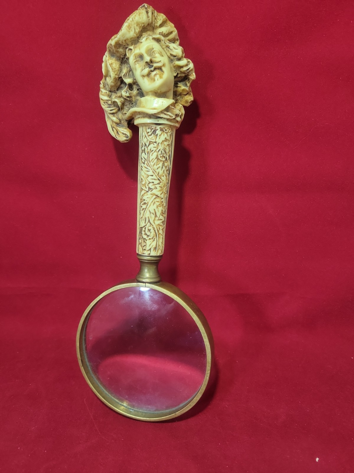 Vintage French Baroque Style Figural W. Shakespeare Large Brass Magnifying Glass