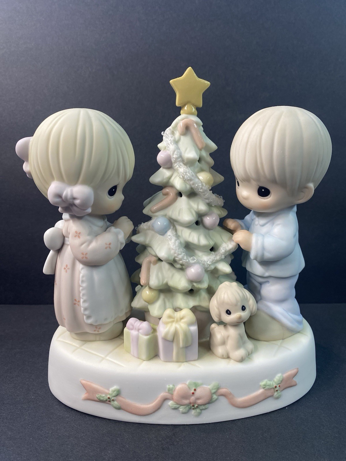 Precious Moments Sharing Our Christmas Together Multicolor Lights 524115