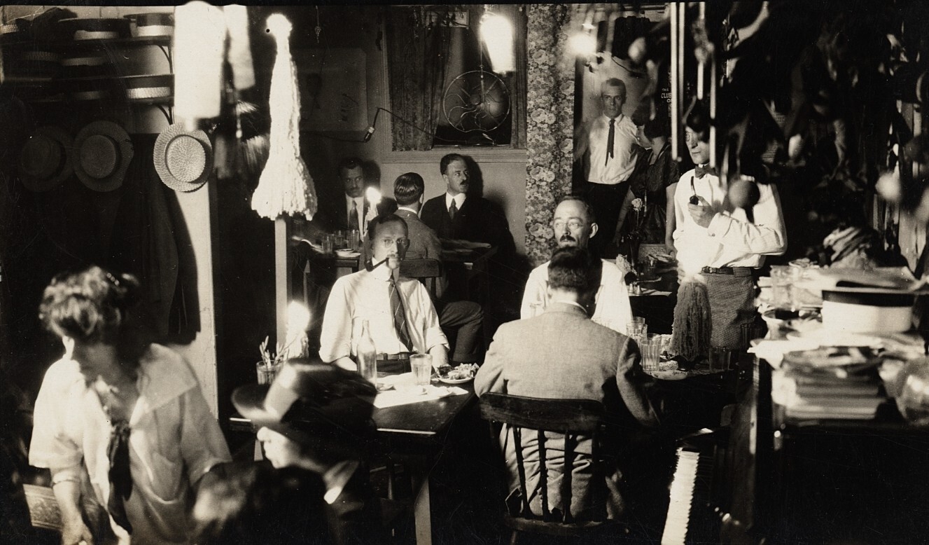 c. 1910\'s Bohemian Cafe Greenwich Village, NYC Photo JESSIE TARBOX BEALS(?)