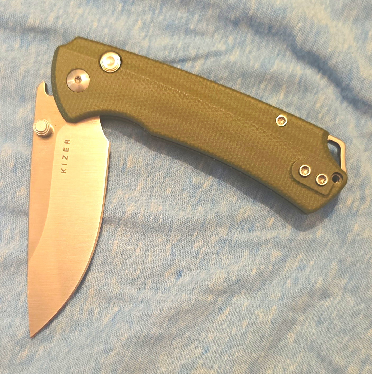 Kizer T1 BD NITROV Drop Point Plain Green Micarda