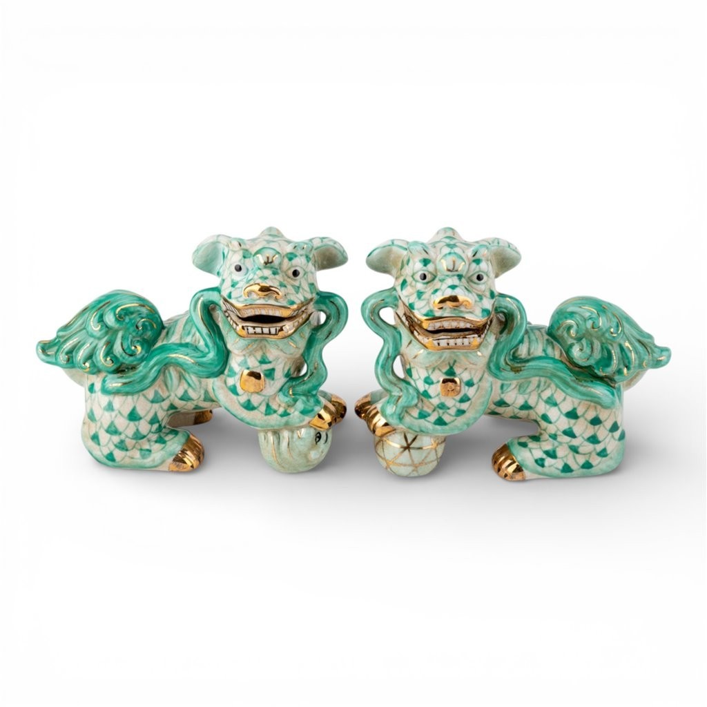 pr. Porcelain teal green Fishnet fish net Chinese oriental foo dogs figurines