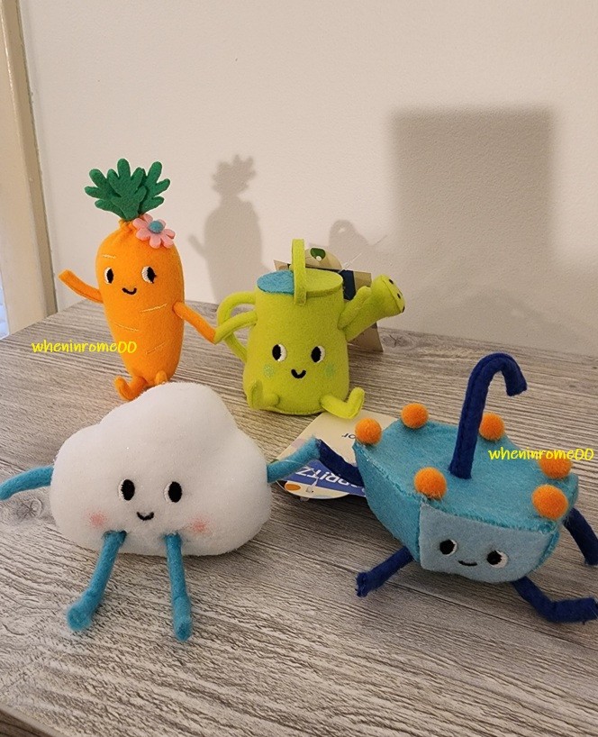 Target Spritz Spring Felt Duo Cloud & Umbrella + Carrot & Watering Can NEW Target Spritz Spring Felt Duo Cloud & Umbrella + Carrot & Watering Can NEW